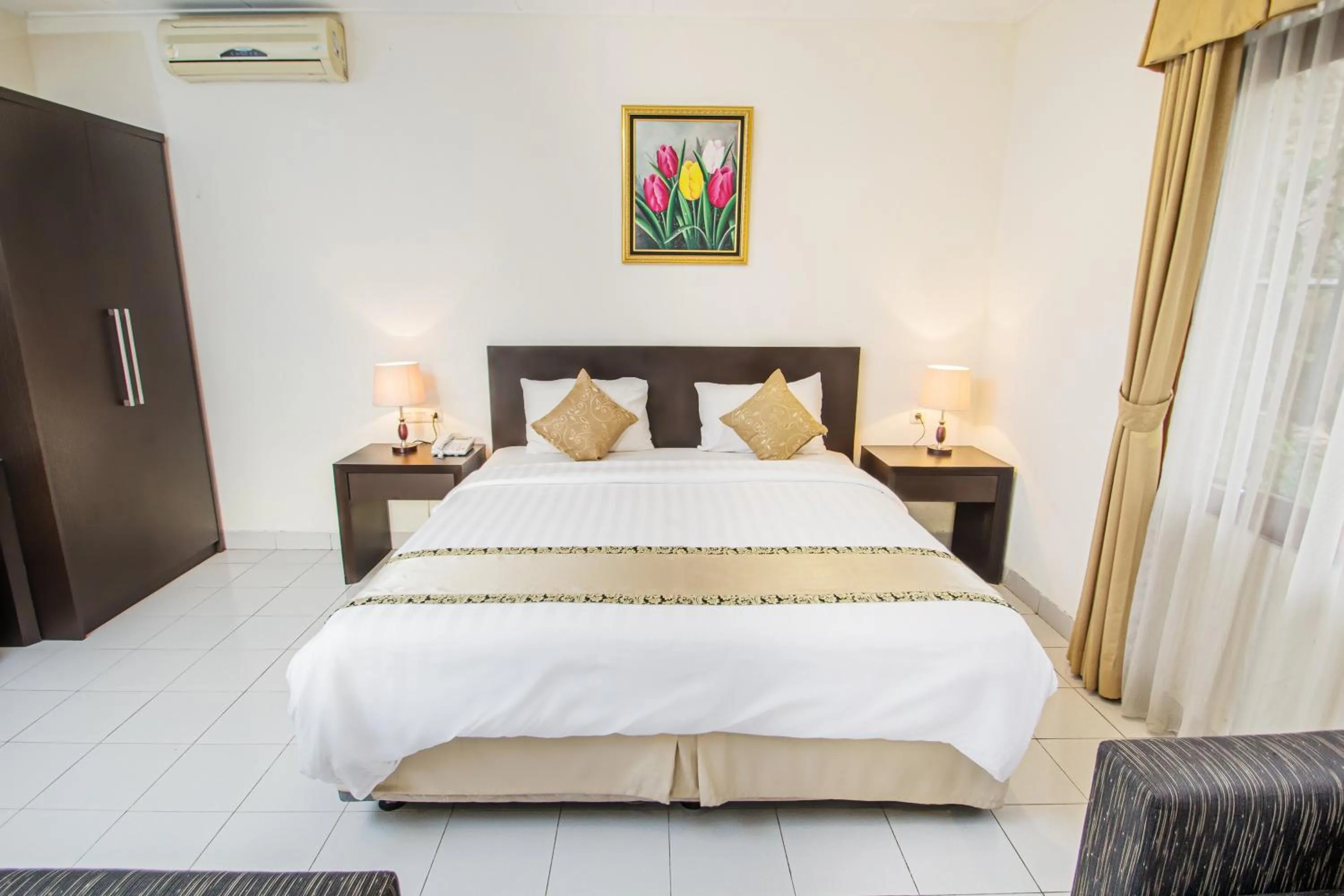 Bed in Ahadiat Hotel & Bungalow