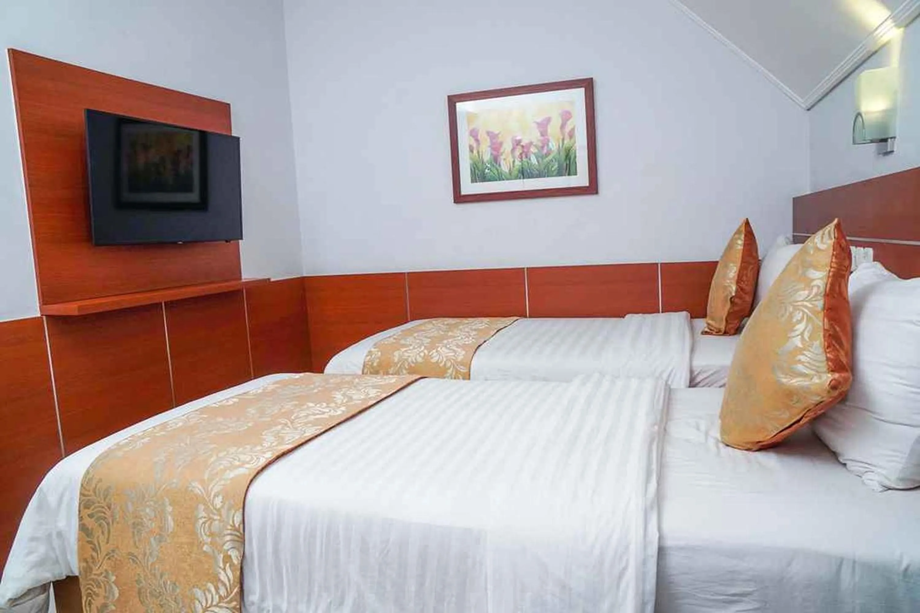 Bedroom, Bed in Ahadiat Hotel & Bungalow