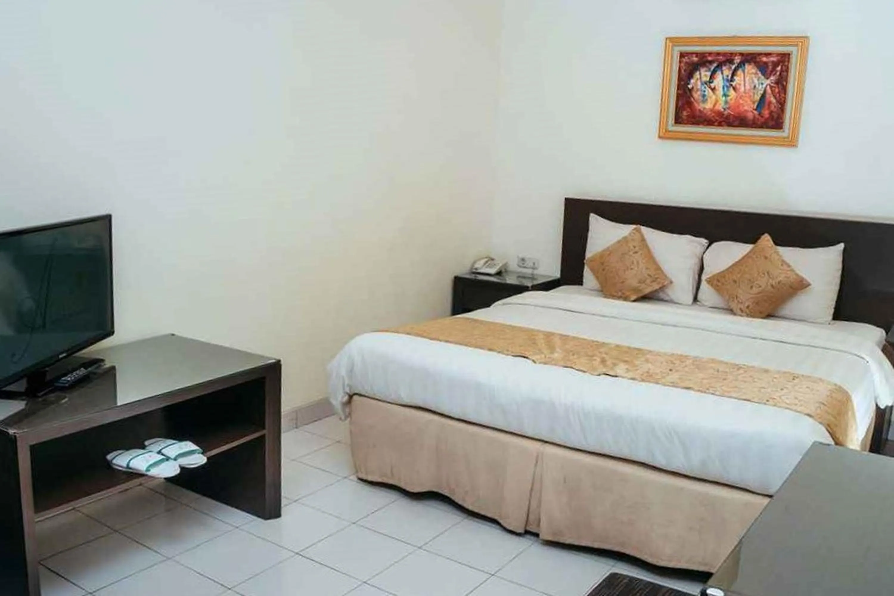 Bed in Ahadiat Hotel & Bungalow