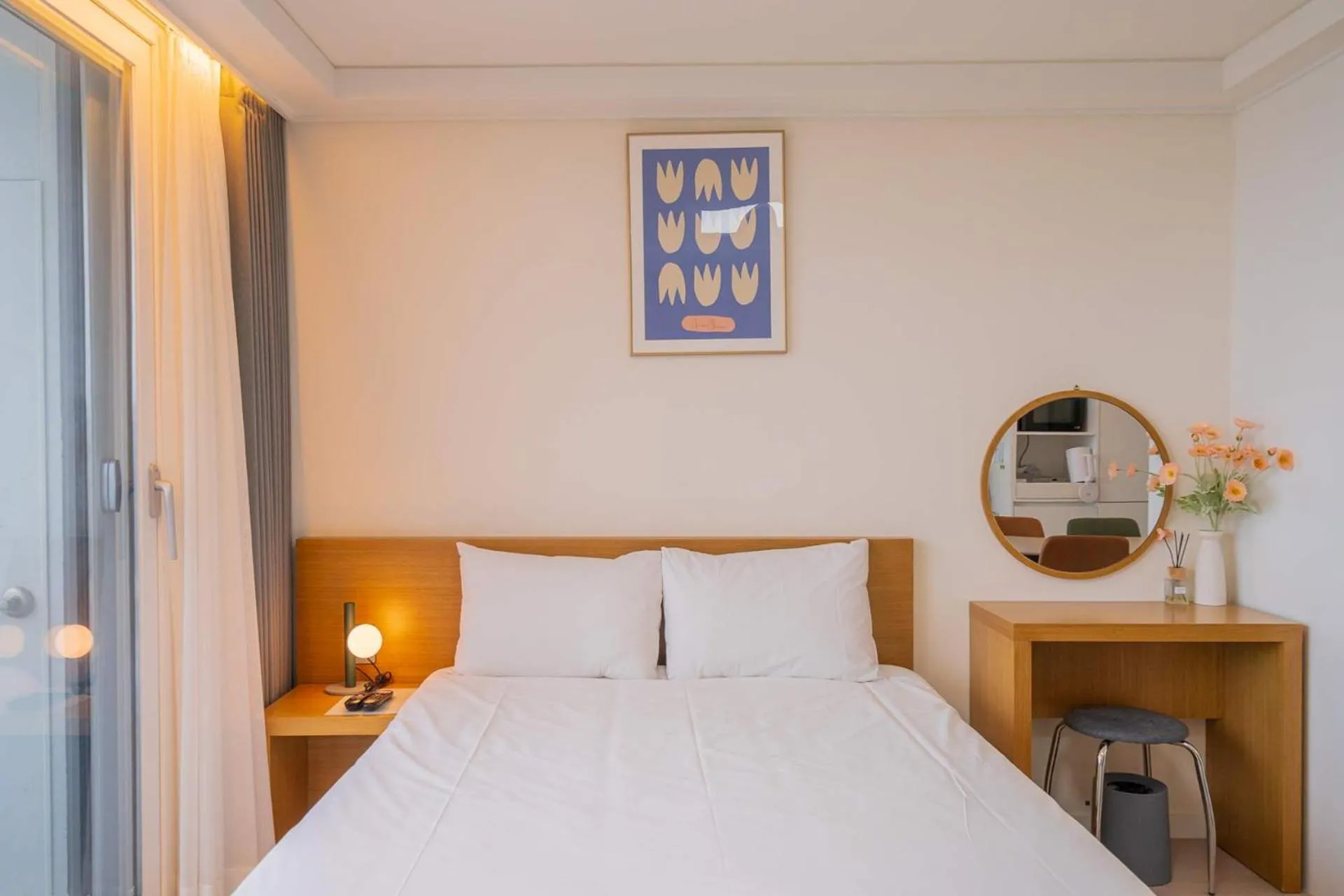 Bed in The Ocean by Owners hotel Yangyang