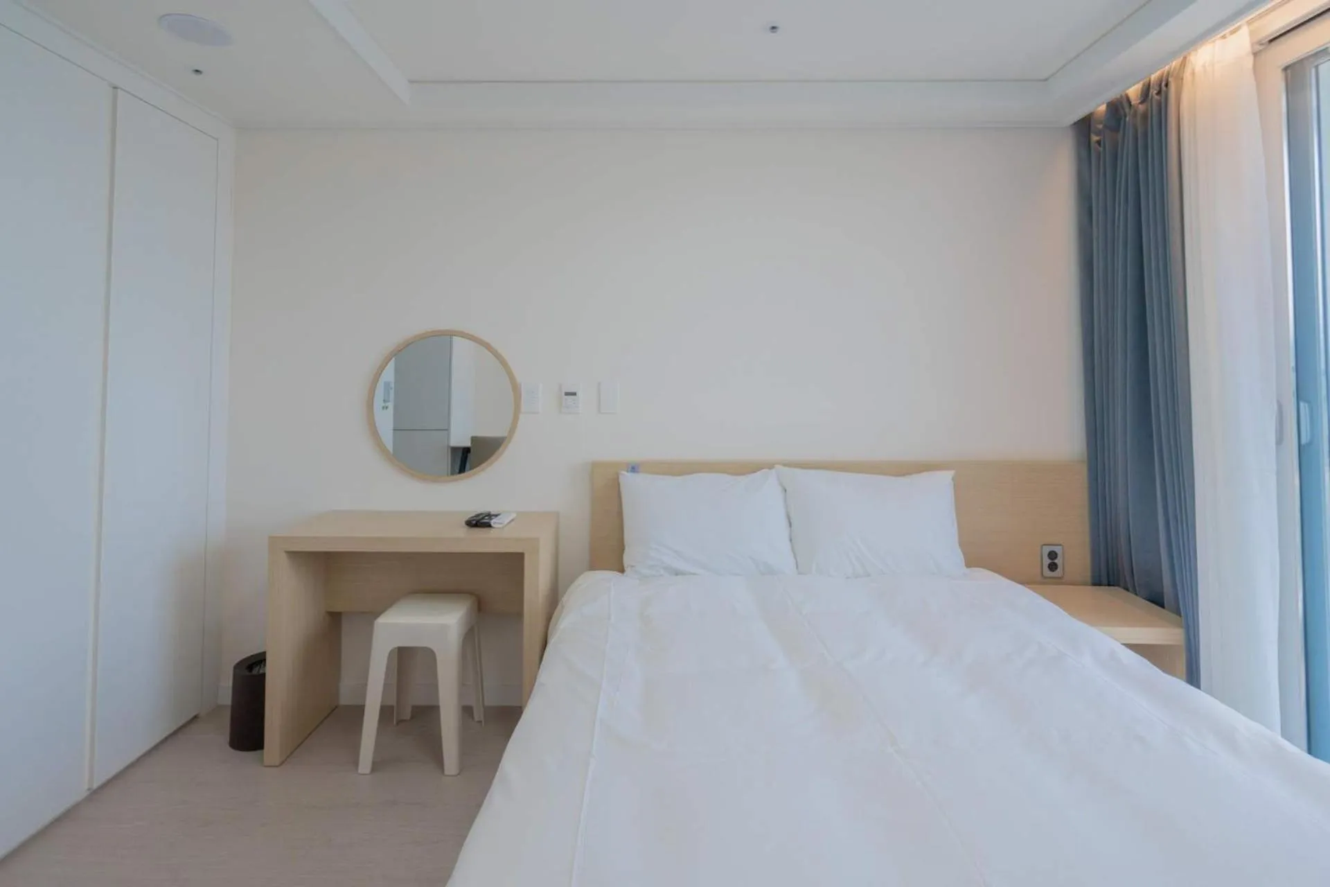 Bed in The Ocean by Owners hotel Yangyang