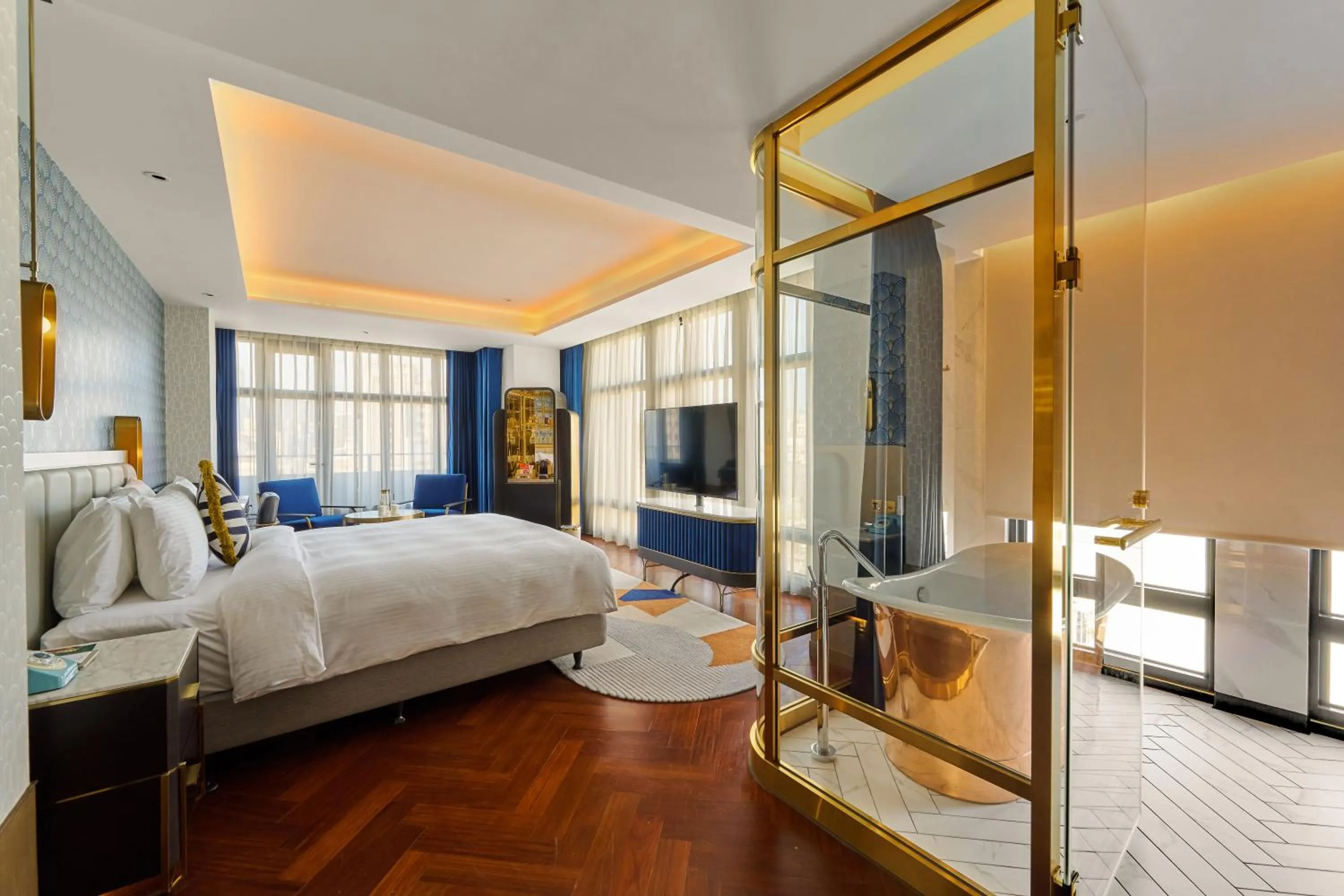 Photo of the whole room, Bed in OKU Hotel