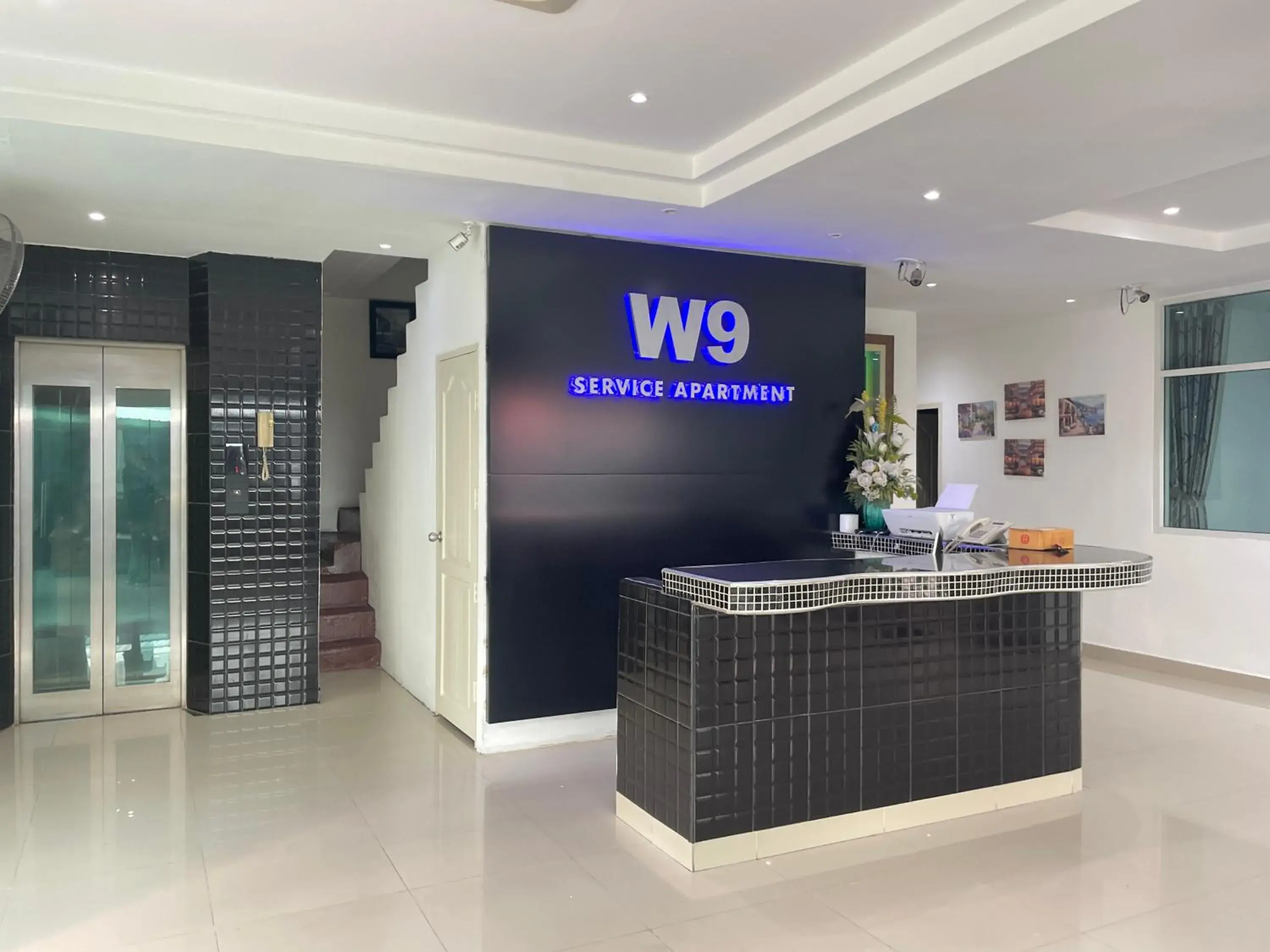 Lobby or reception in W-9 Hotel Lobby or reception in W-9 Hotel