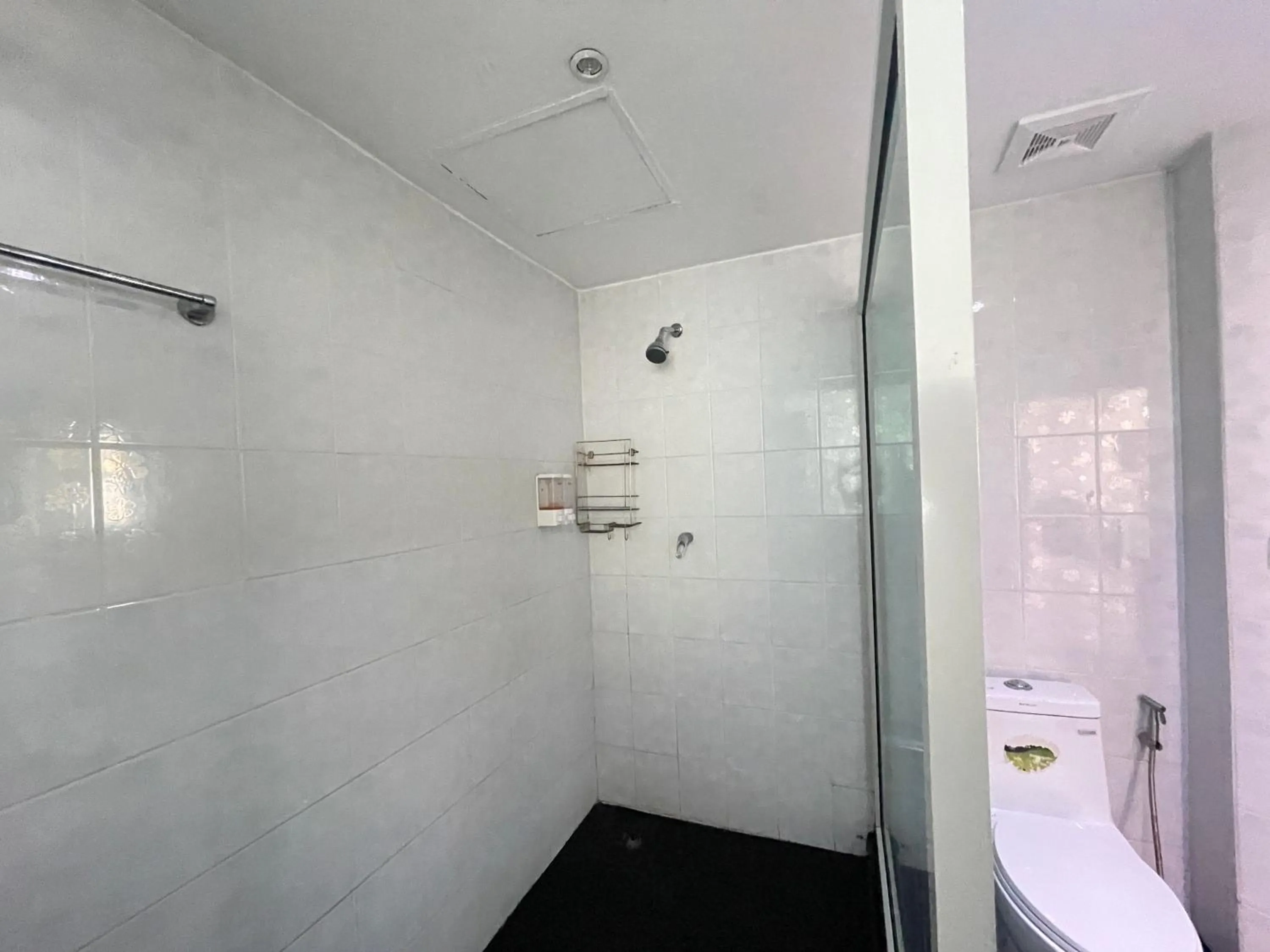 Bathroom in W-9 Hotel