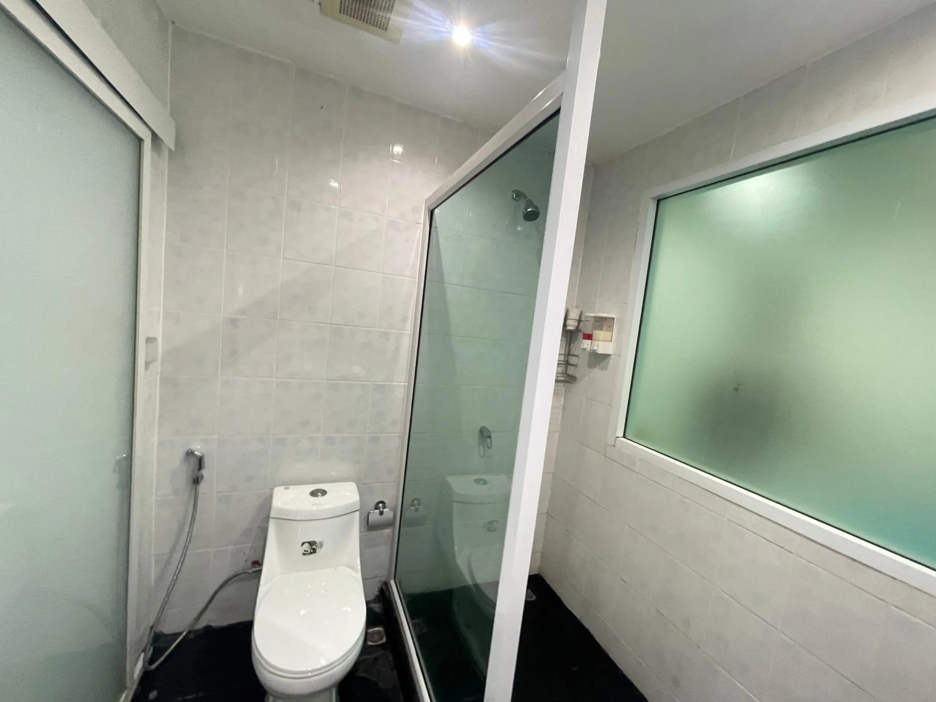 Bathroom in W-9 Hotel