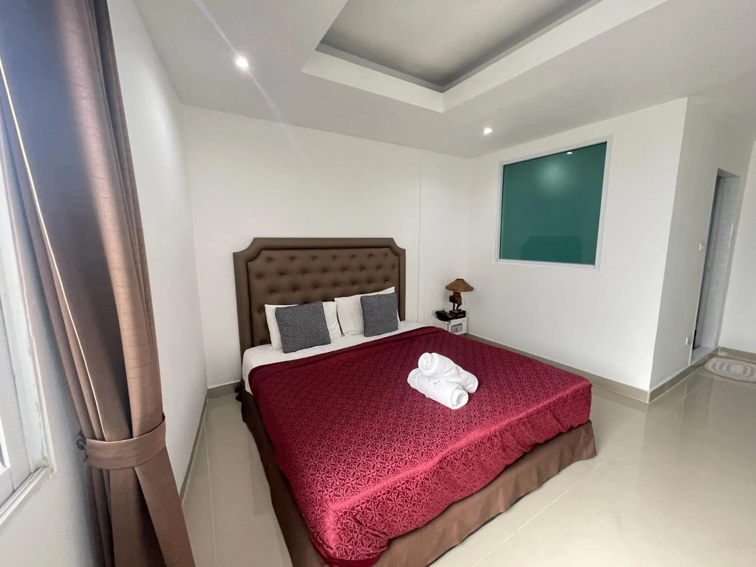 Photo of the whole room, Bed in W-9 Hotel Photo of the whole room, Bed in W-9 Hotel