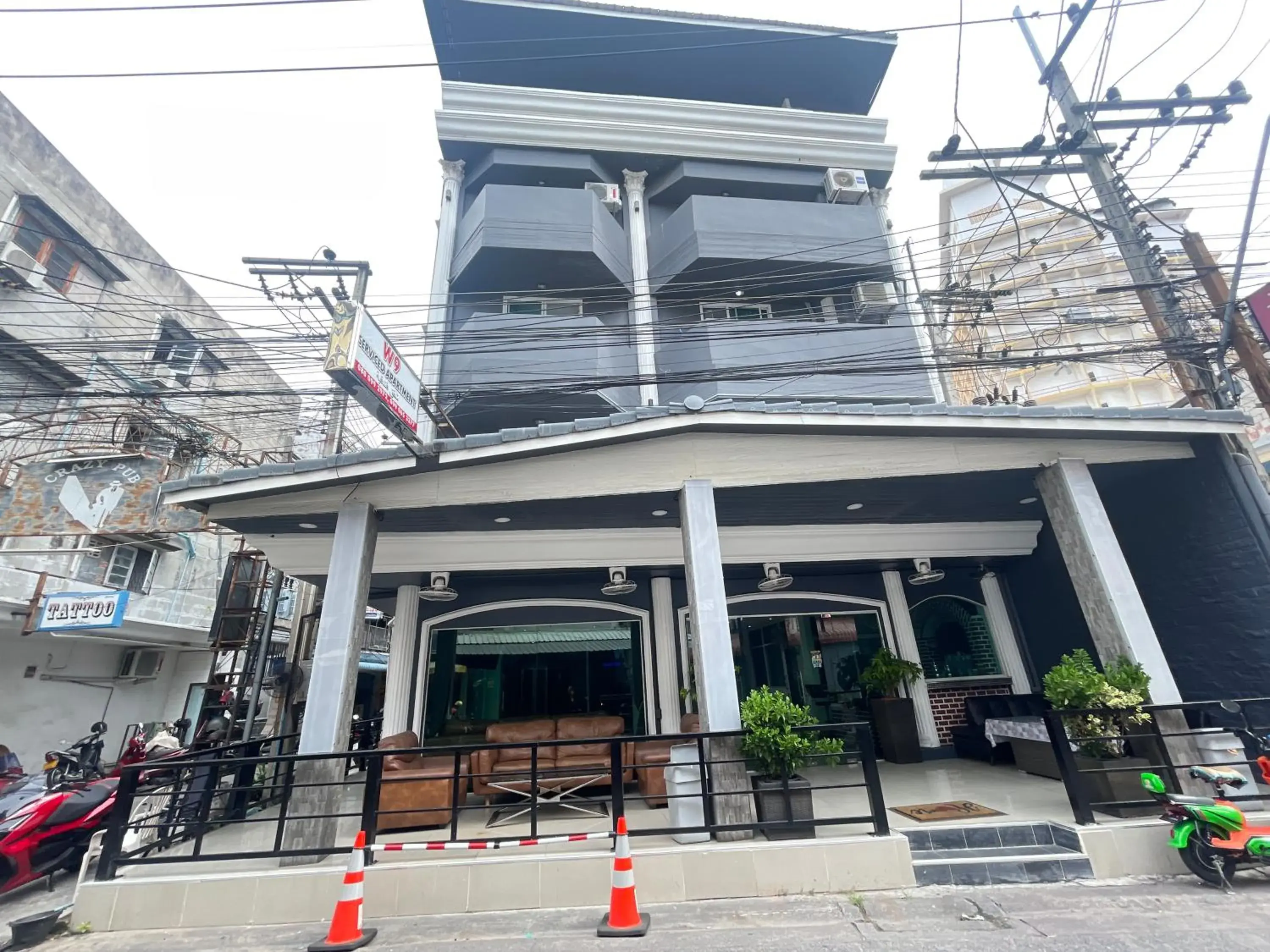 Property building in W-9 Hotel Property building in W-9 Hotel