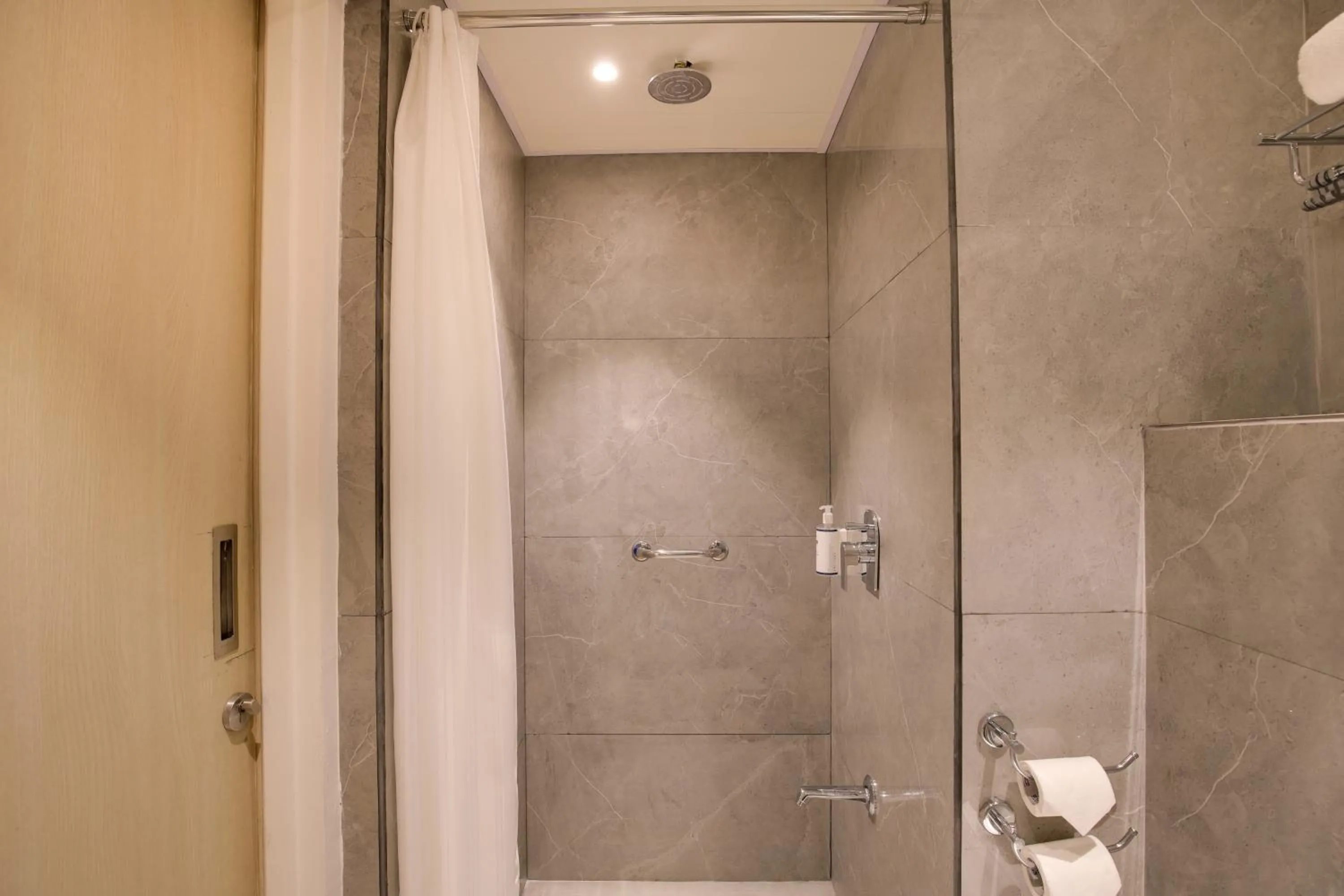 Standard Twin Room in Keys Lite by Lemon Tree Hotels, Banswara
