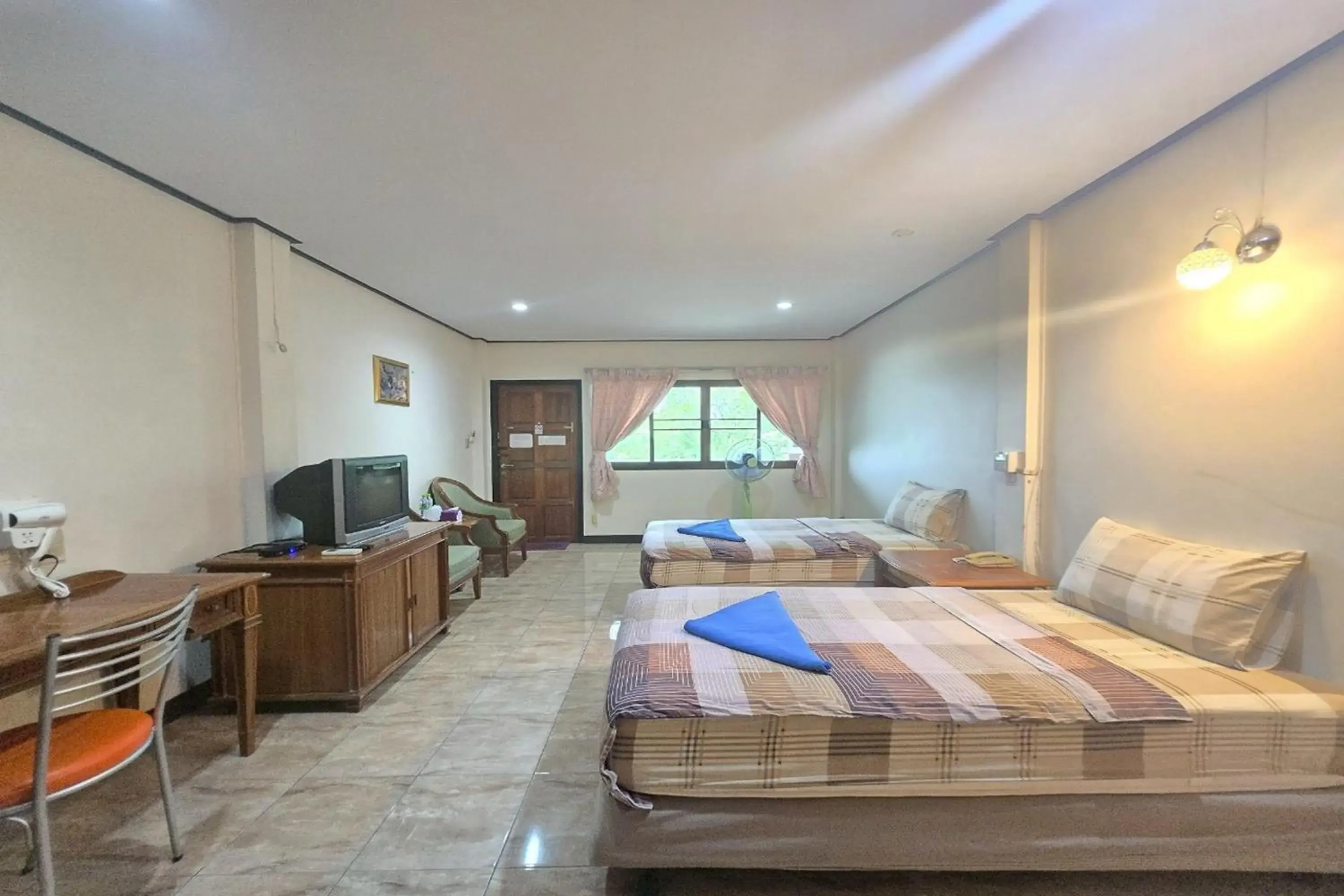 Bed in Phaiboon Hotel & Resort Bed in Phaiboon Hotel & Resort