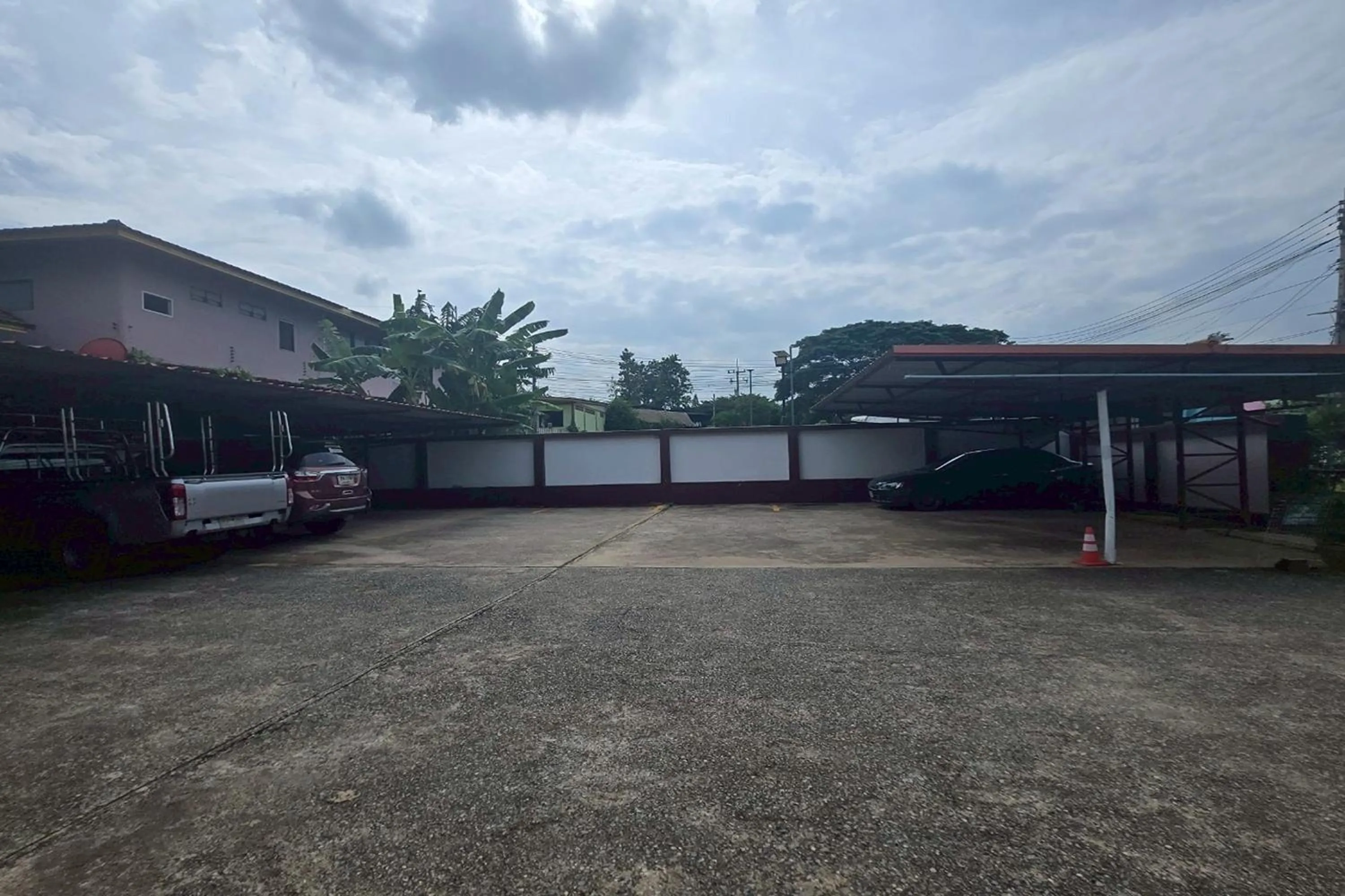 Property building in Phaiboon Hotel & Resort