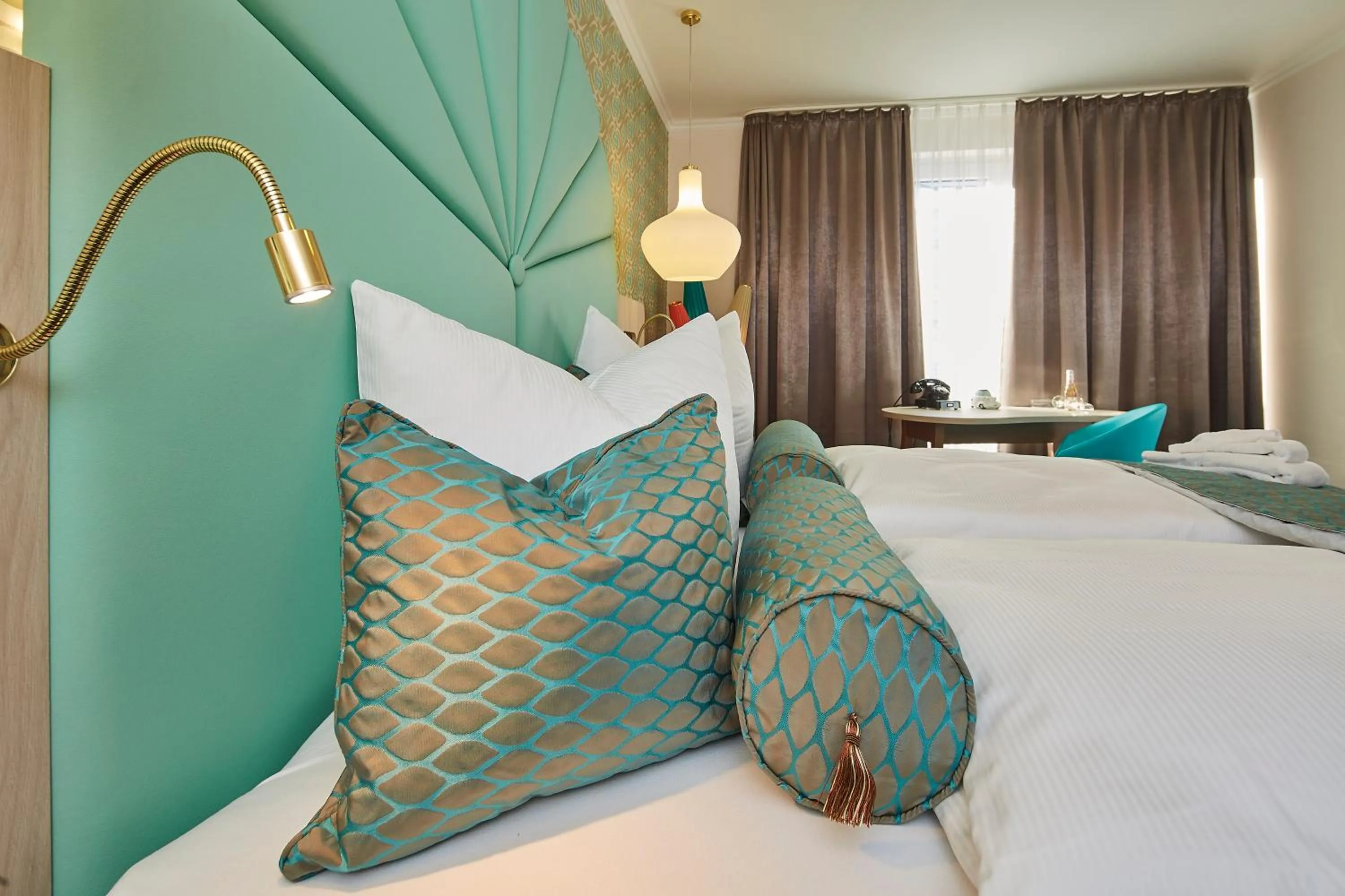 Bed in Bernstein Hotel "50`s Seaside Motel"