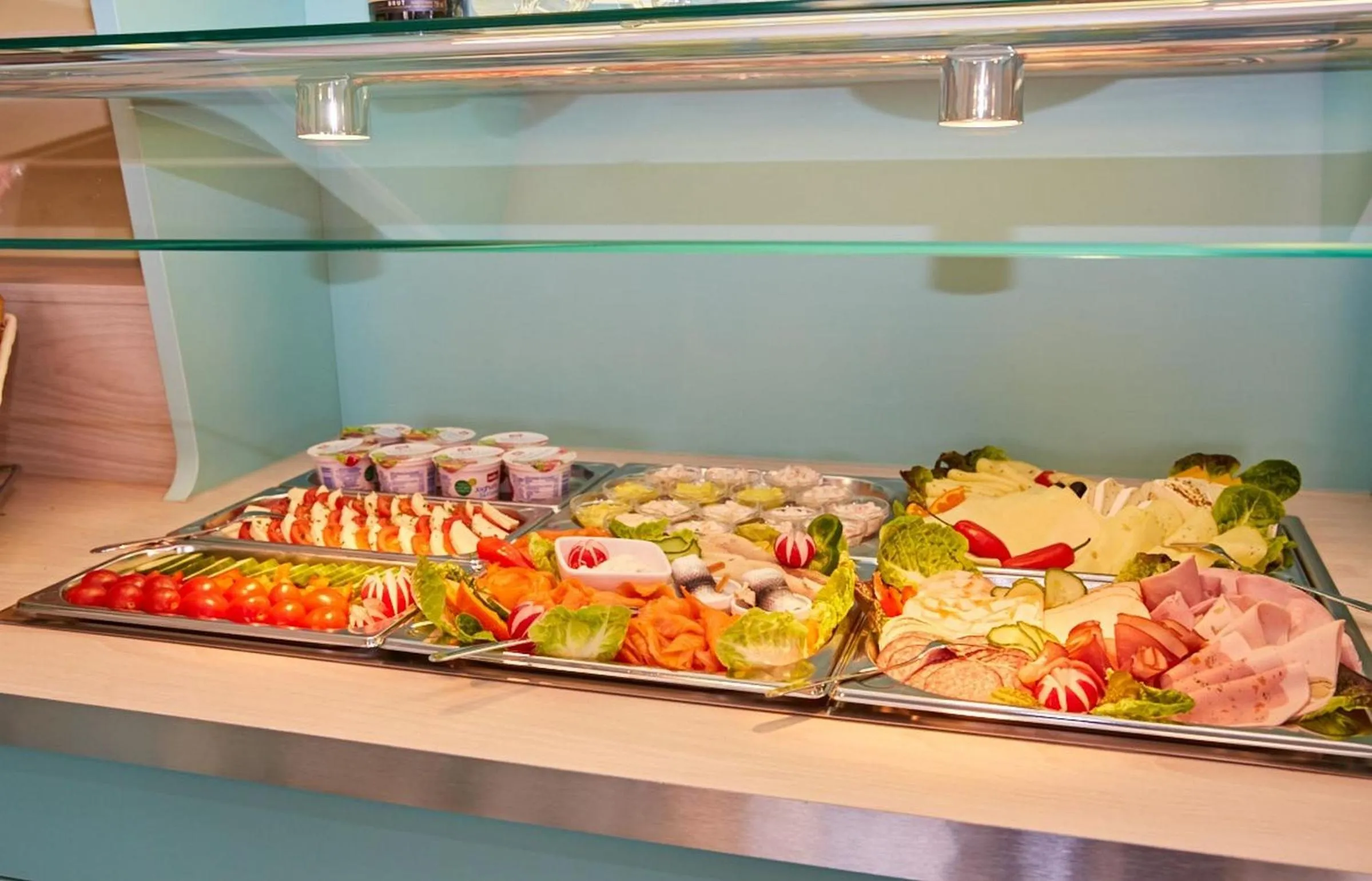 Food close-up in Bernstein Hotel "50`s Seaside Motel"