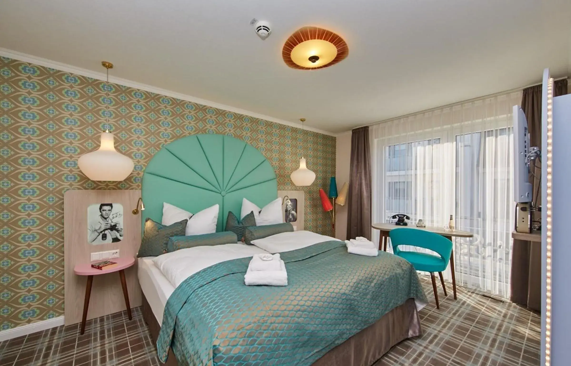 Premium Double Room in Bernstein Hotel "50`s Seaside Motel" Premium Double Room in Bernstein Hotel "50`s Seaside Motel"