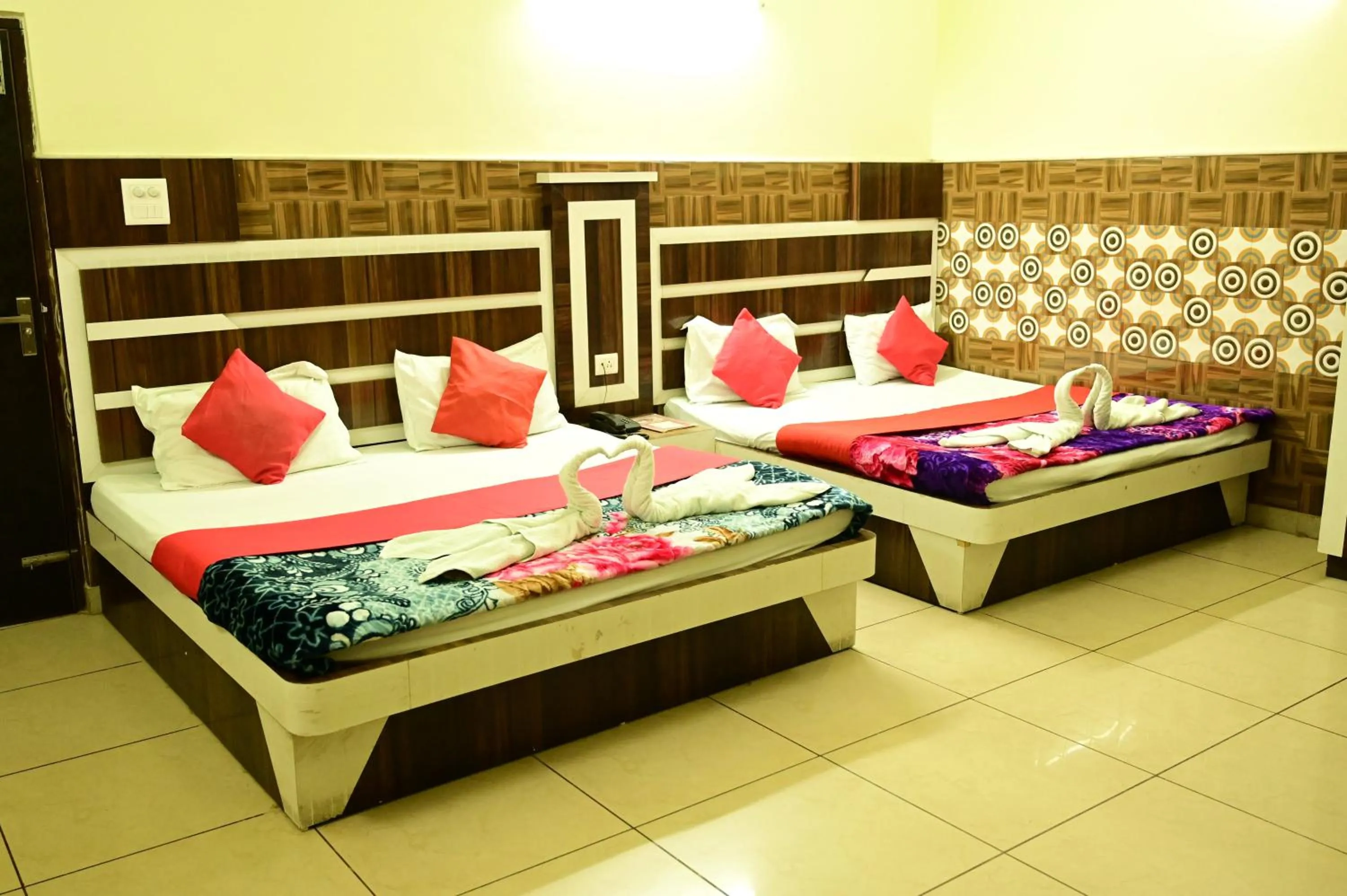 Photo of the whole room in Hotel Vijay International