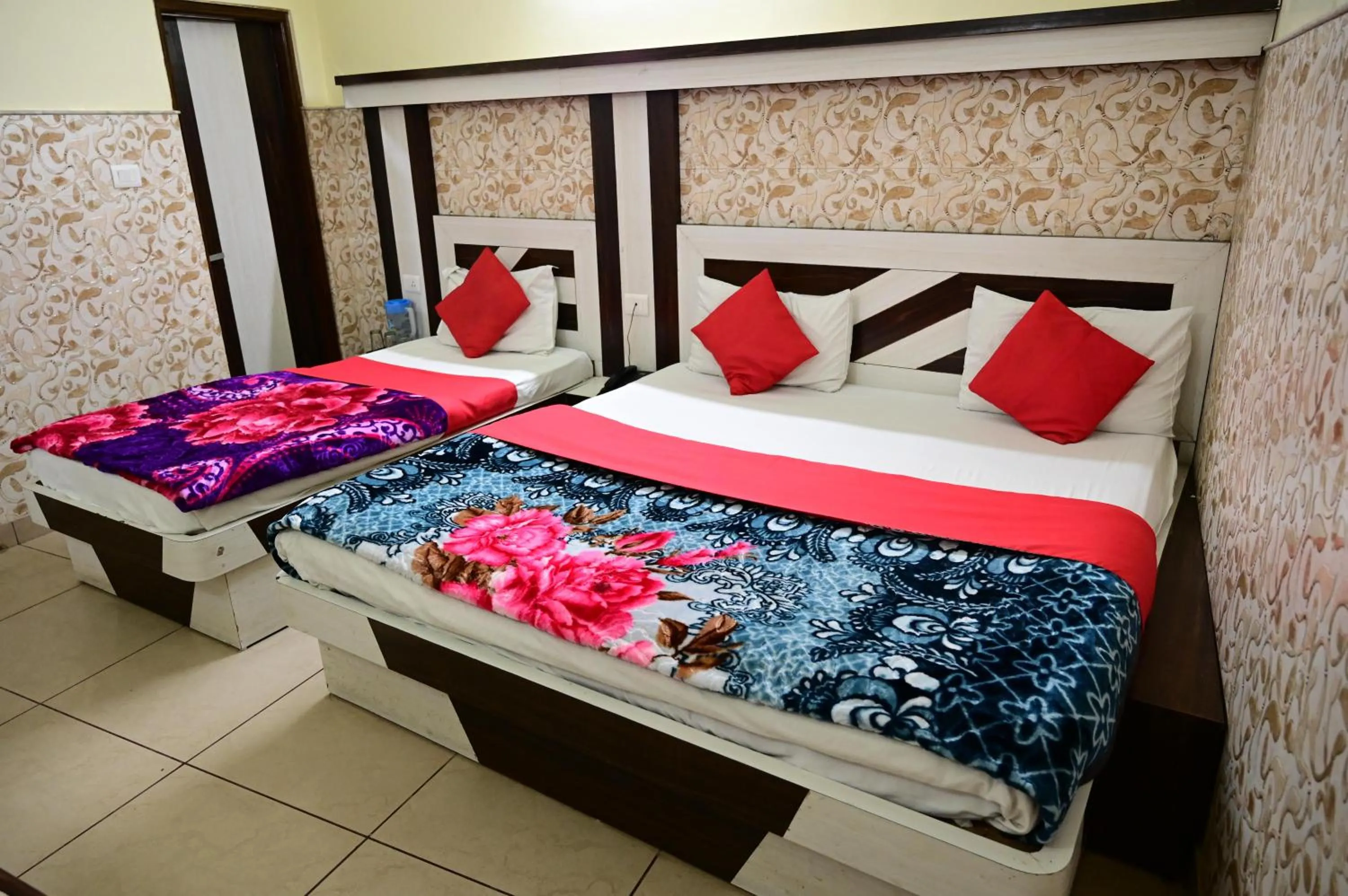 Hotel Vijay International
