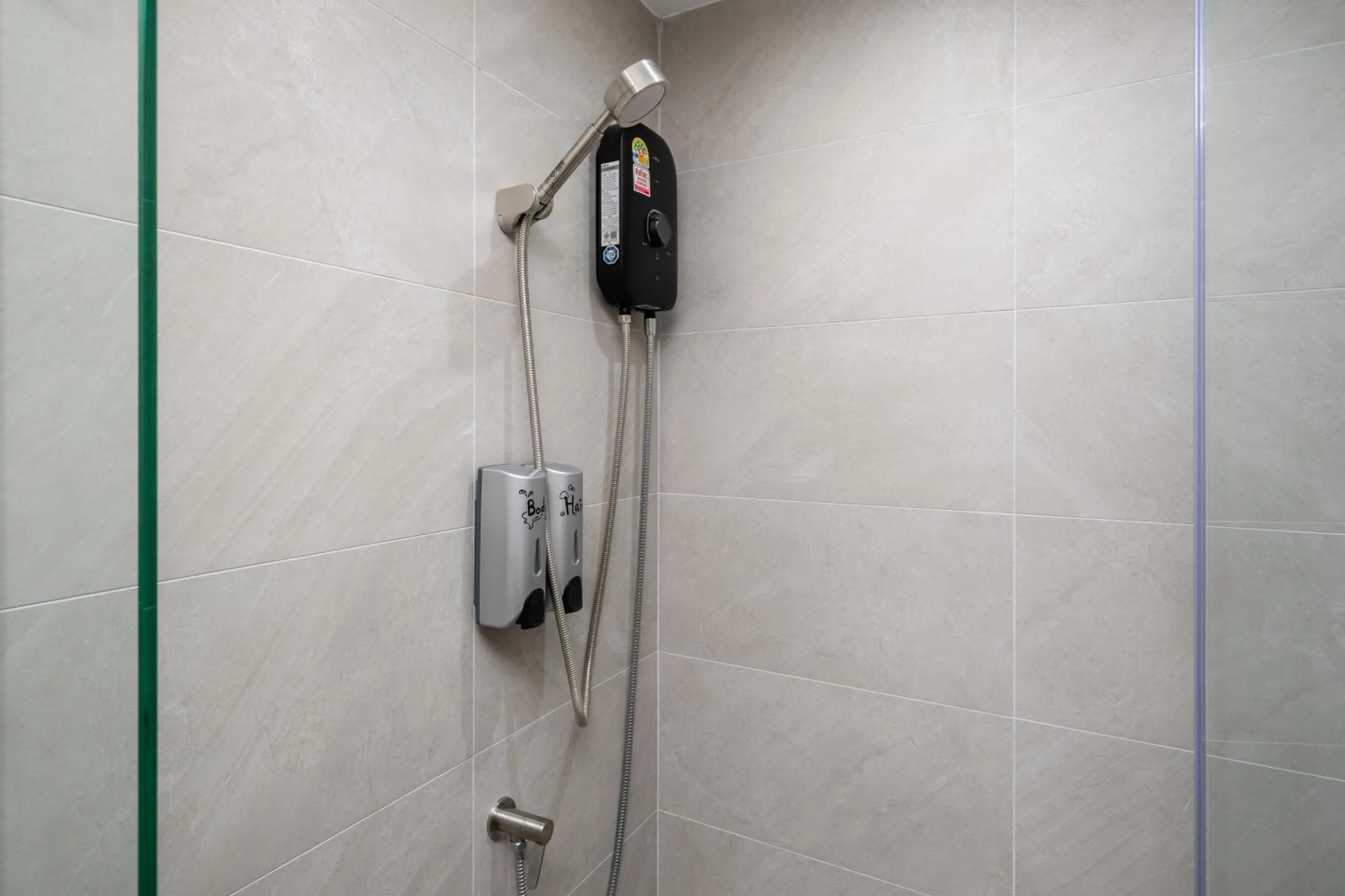 Shower in Eden Extend Fisherman's village