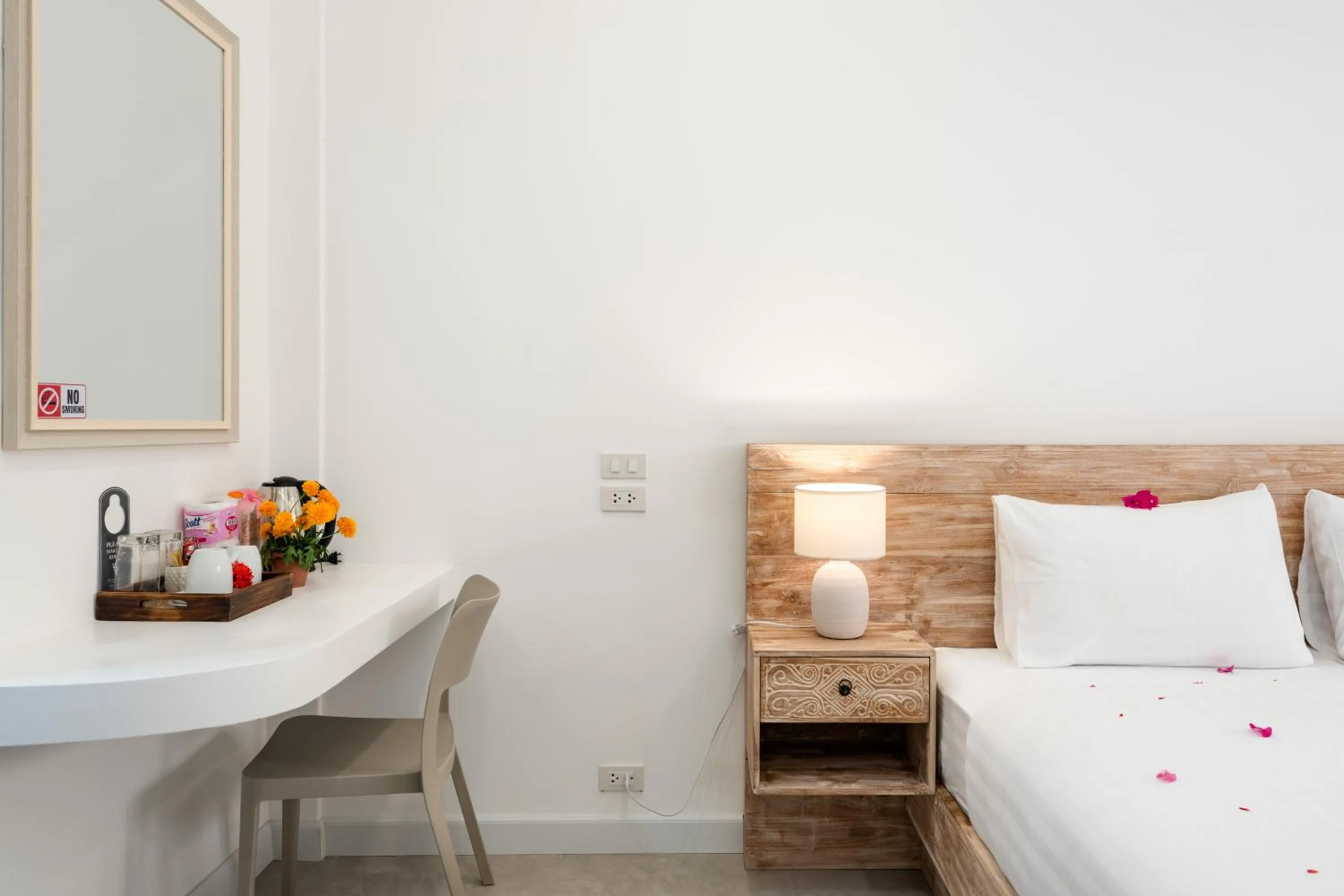 Photo of the whole room, Bed in Eden Extend Fisherman's village