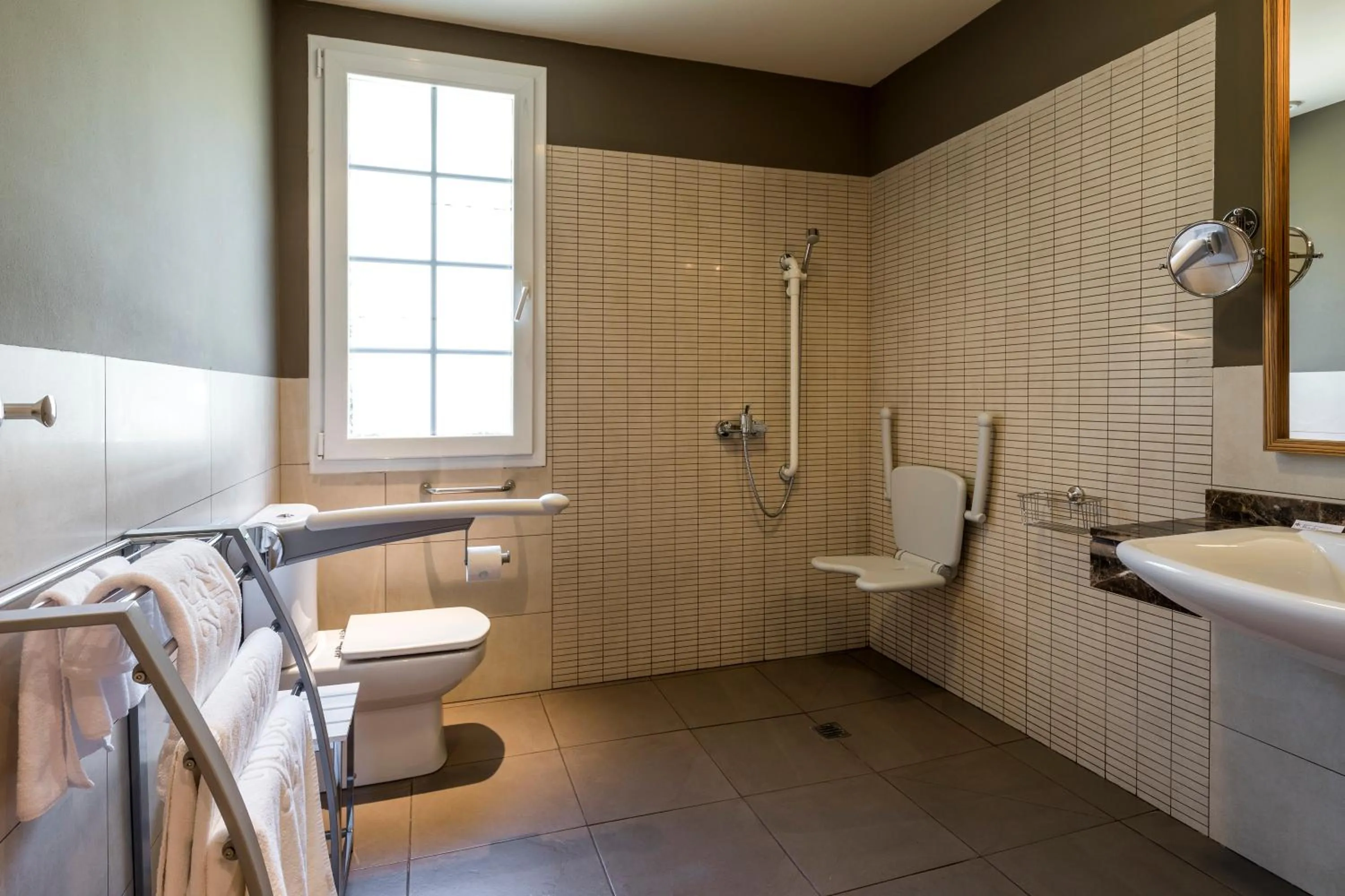 Bathroom in Parador de Vic-Sau