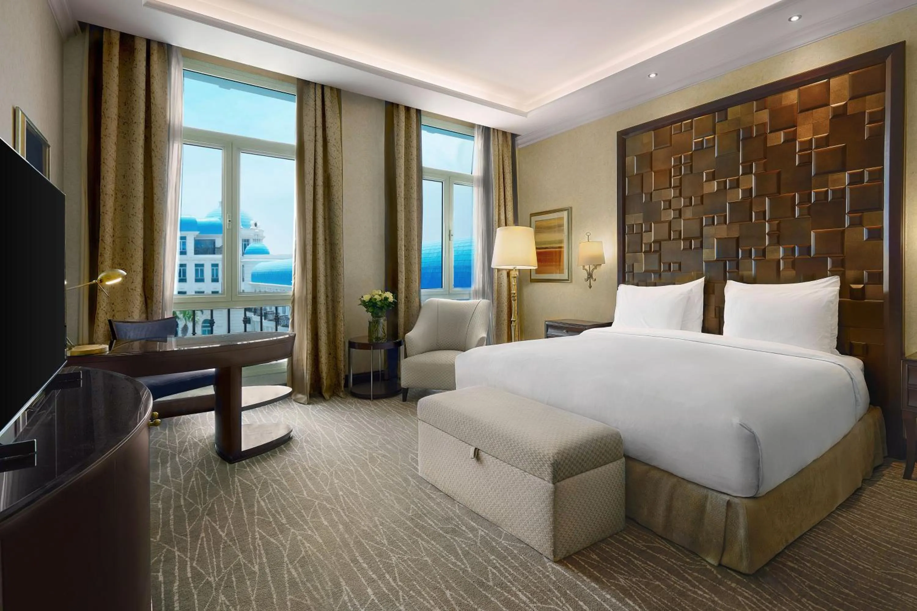 Bed in Royal Maxim Palace Kempinski Cairo