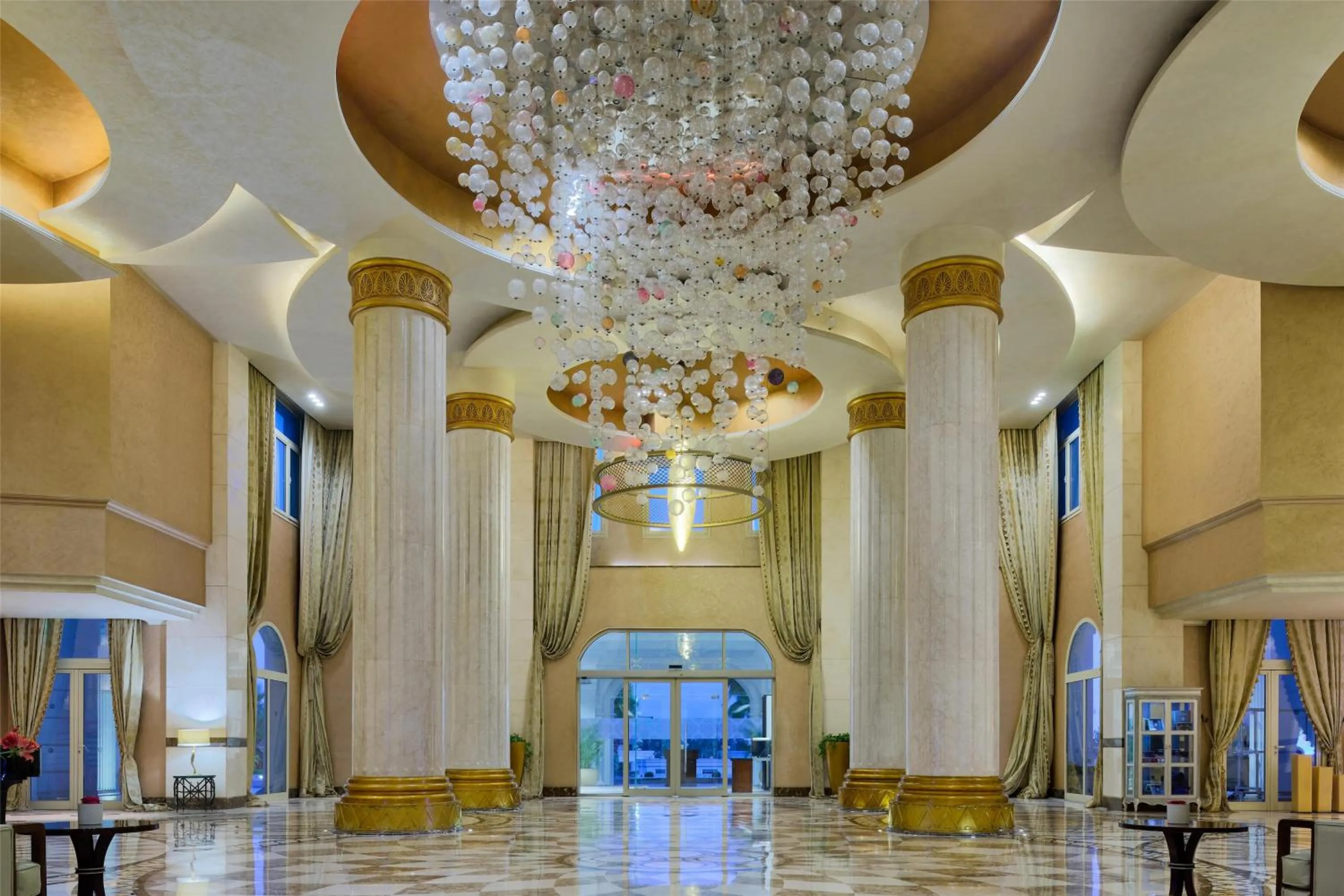 Lobby or reception in Royal Maxim Palace Kempinski Cairo