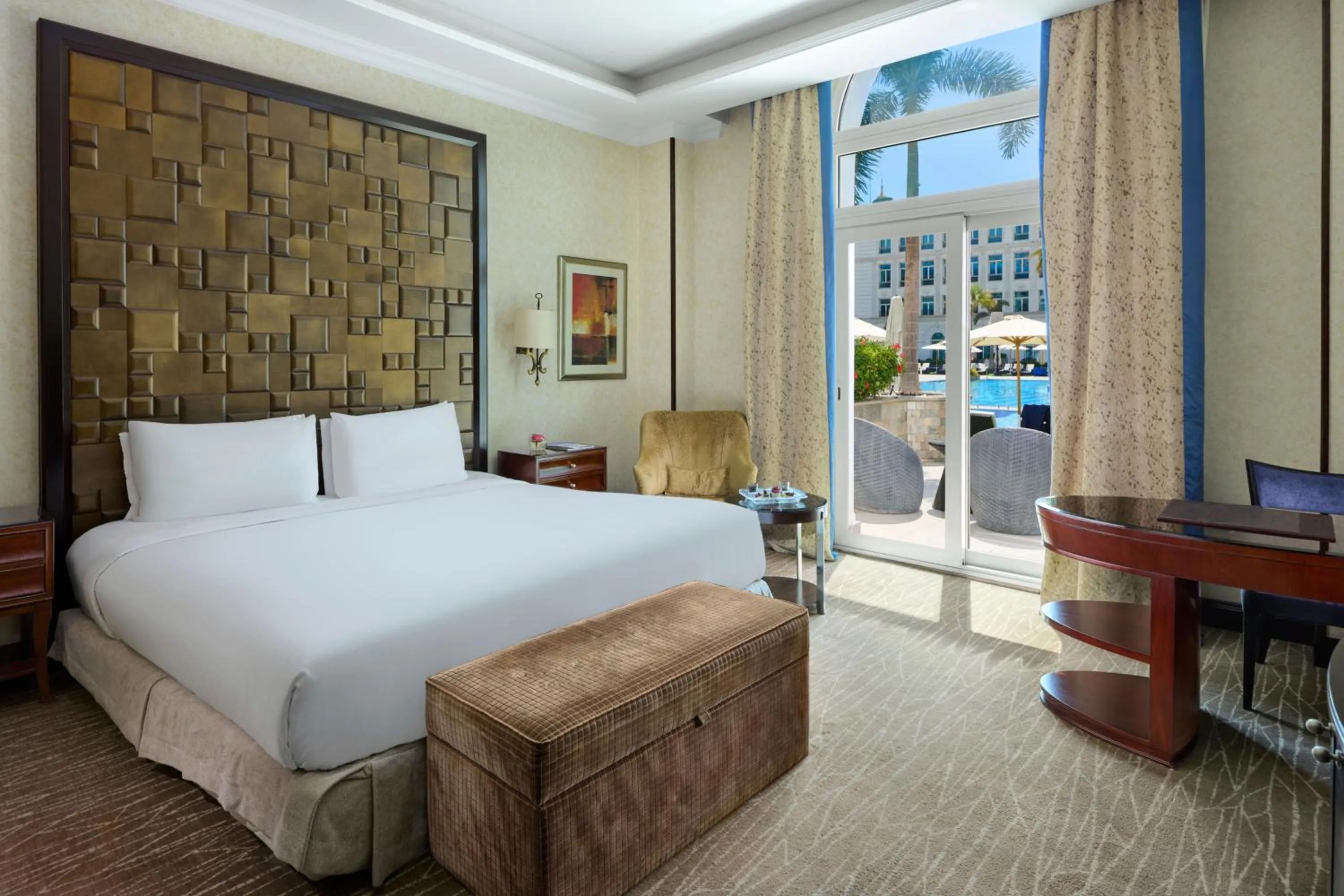 Bed in Royal Maxim Palace Kempinski Cairo