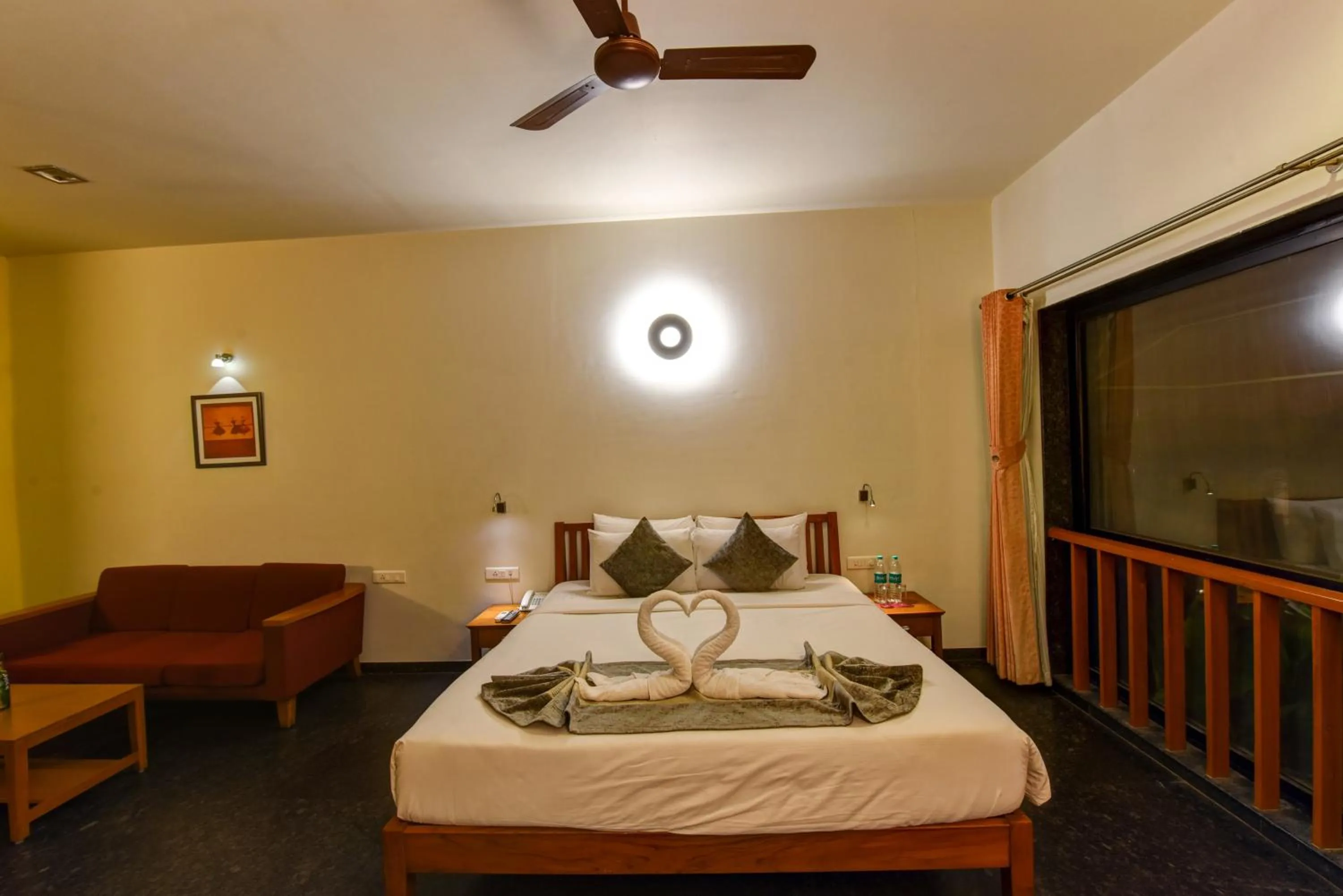 Bed in Regenta Resort Soma Vine Village Nashik