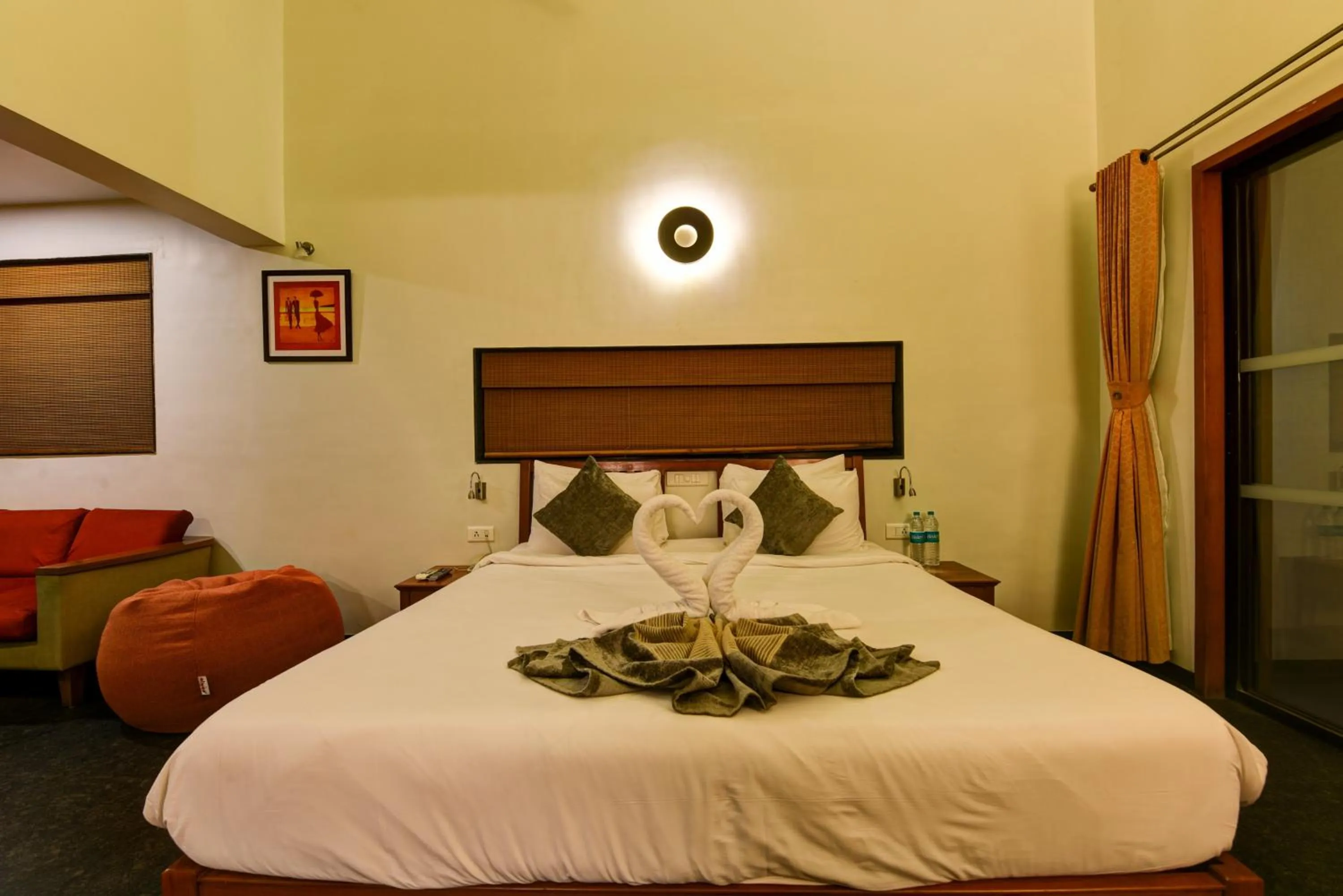 Bed in Regenta Resort Soma Vine Village Nashik