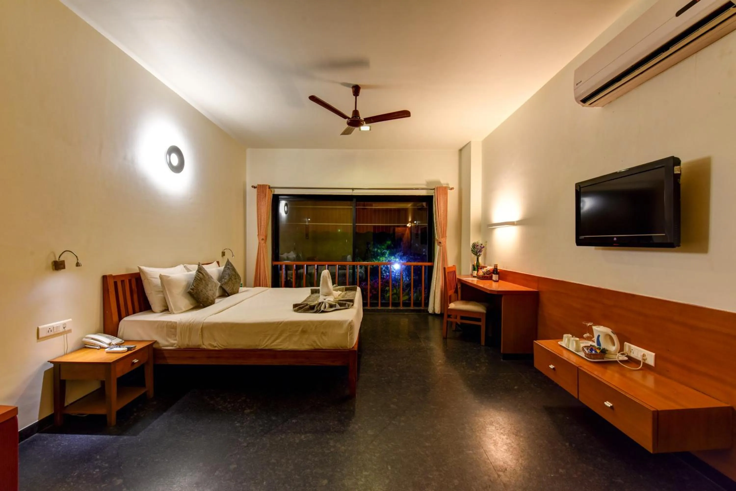 Photo of the whole room in Regenta Resort Soma Vine Village Nashik