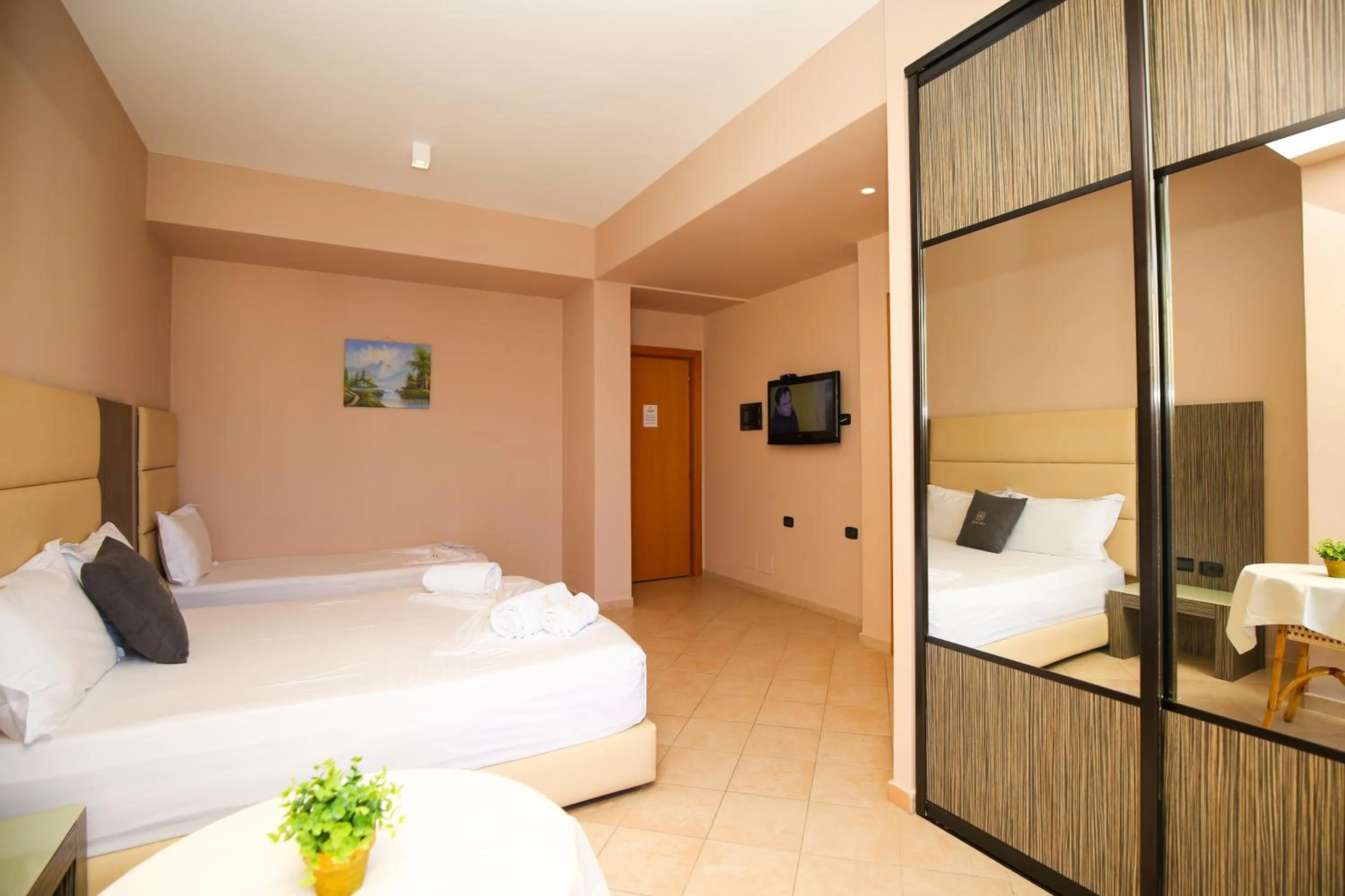 Photo of the whole room in Aliko Hotel