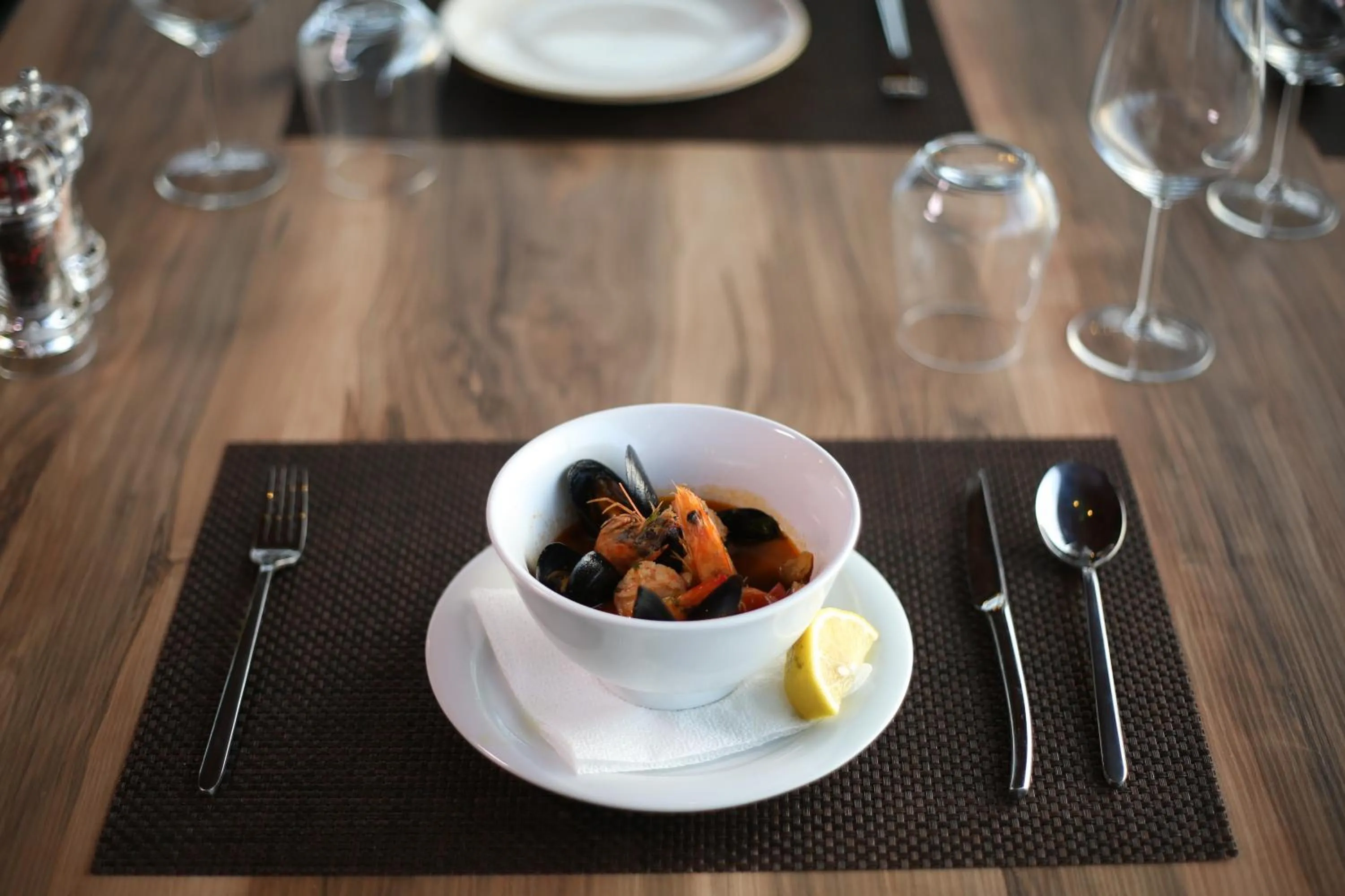 Food and drinks in Aliko Hotel