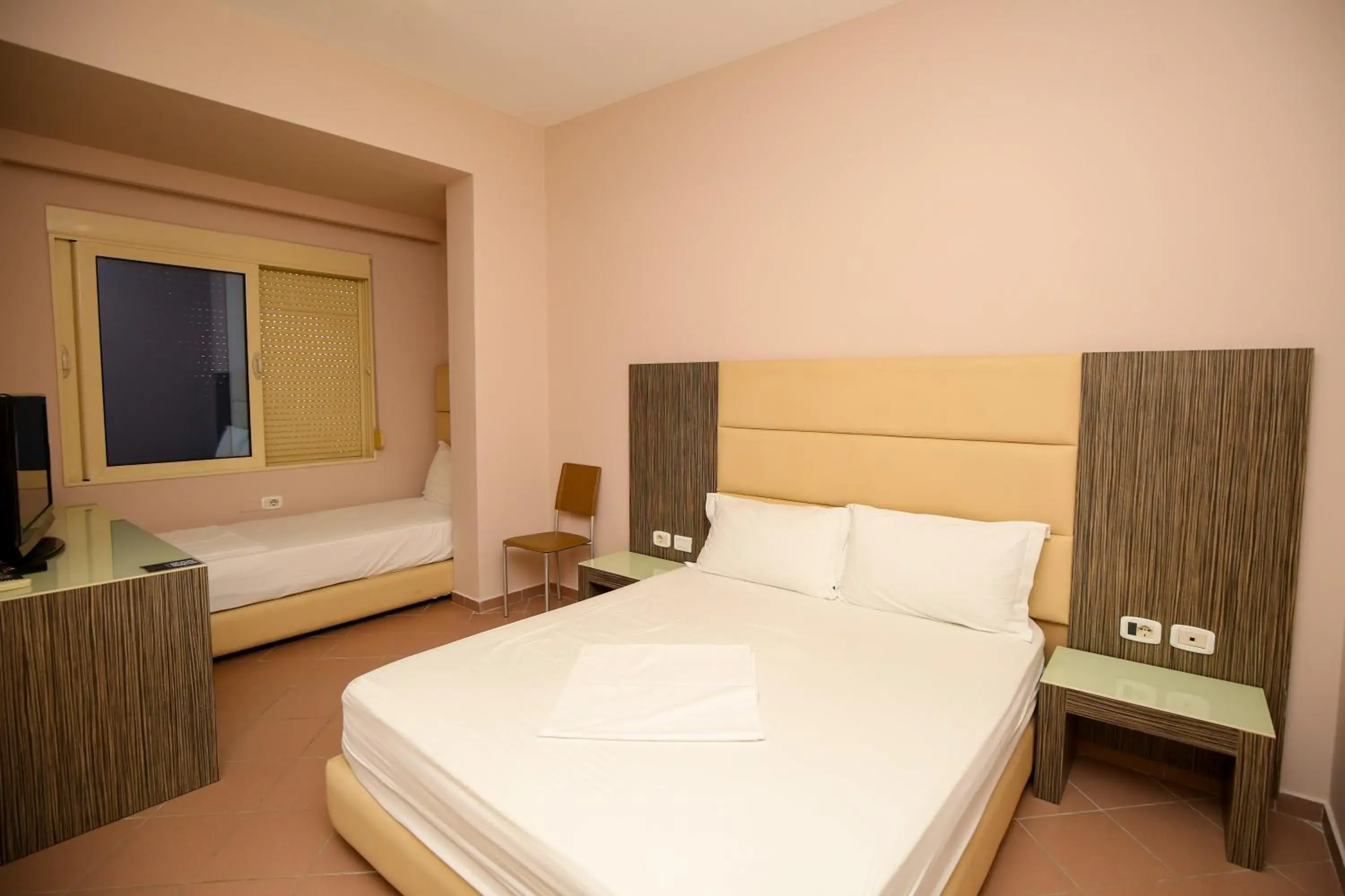 Standard Triple Room with Mountain View in Aliko Hotel Standard Triple Room with Mountain View in Aliko Hotel