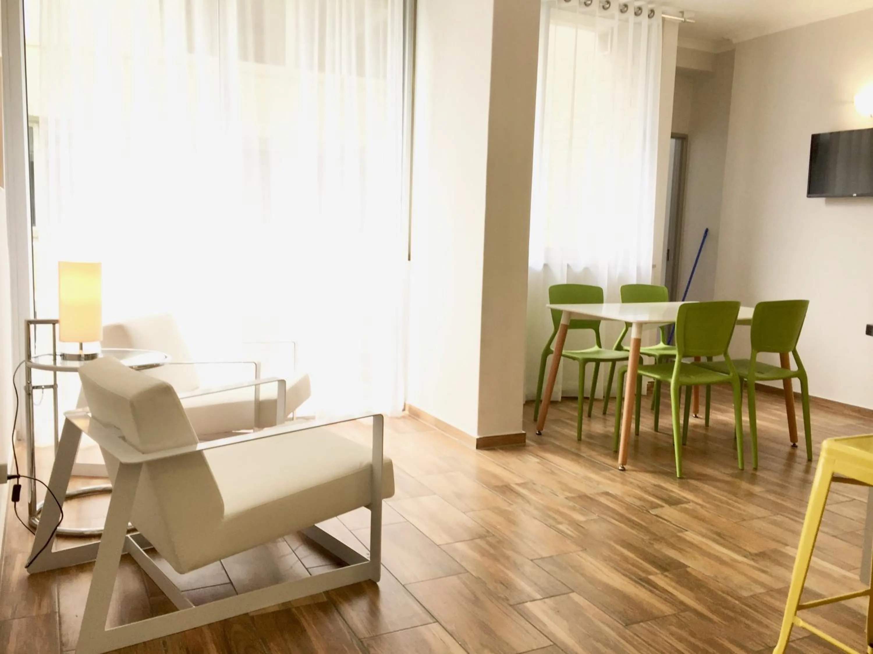 Living room in Urban Oasis at Perspectives