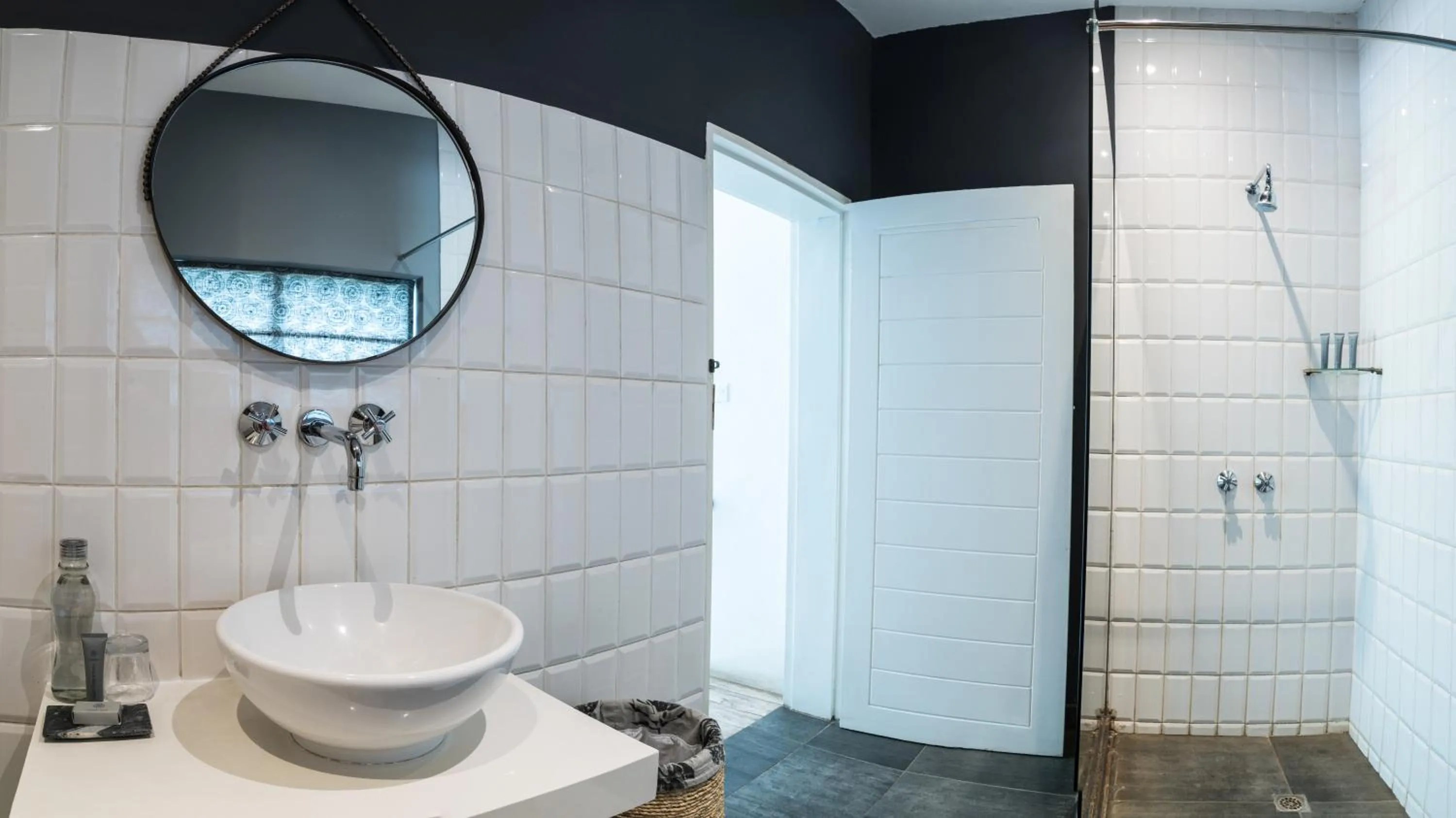 Bathroom in Latitude 13 Degrees