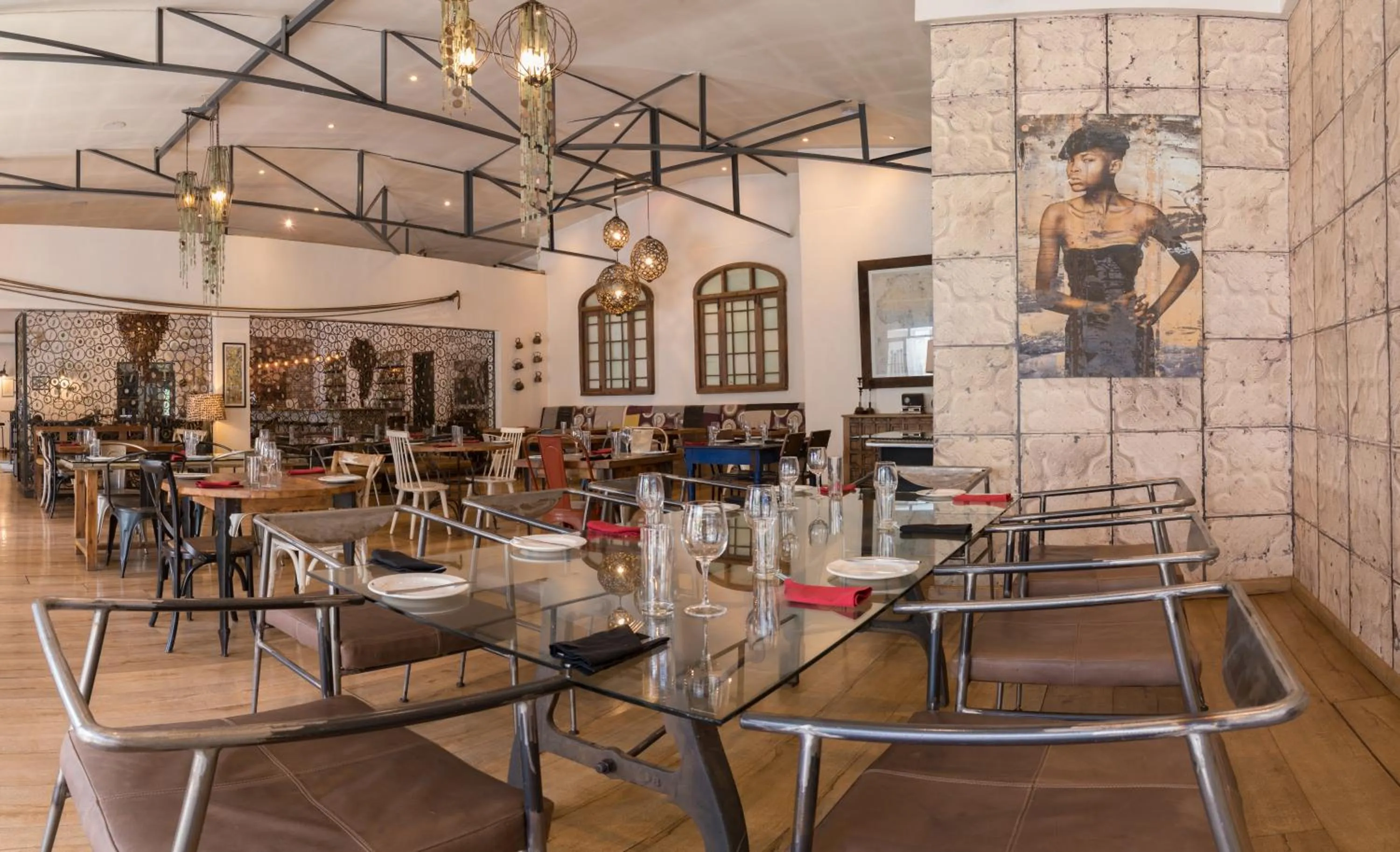 Restaurant/places to eat in Latitude 13 Degrees