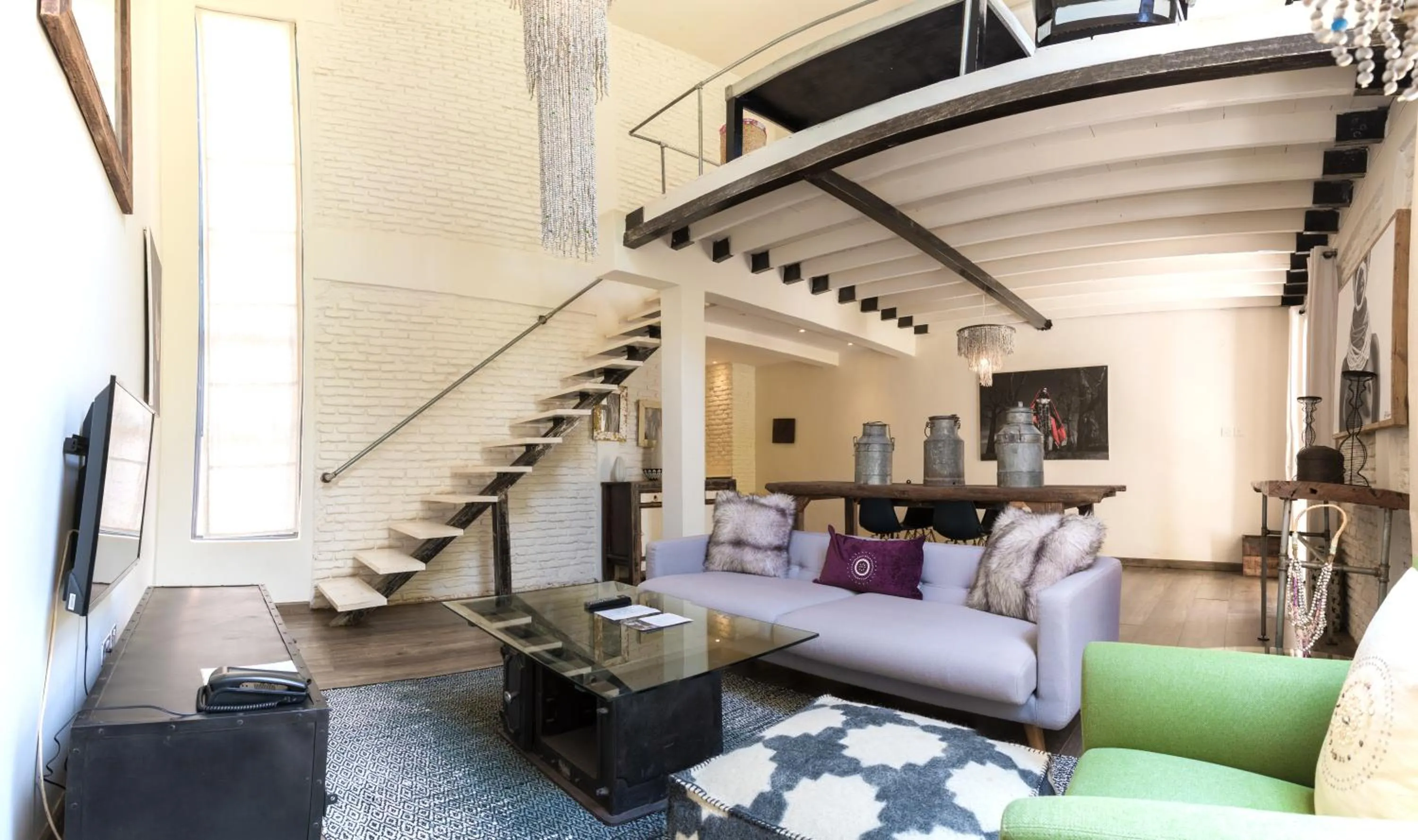 Living room in Latitude 13 Degrees