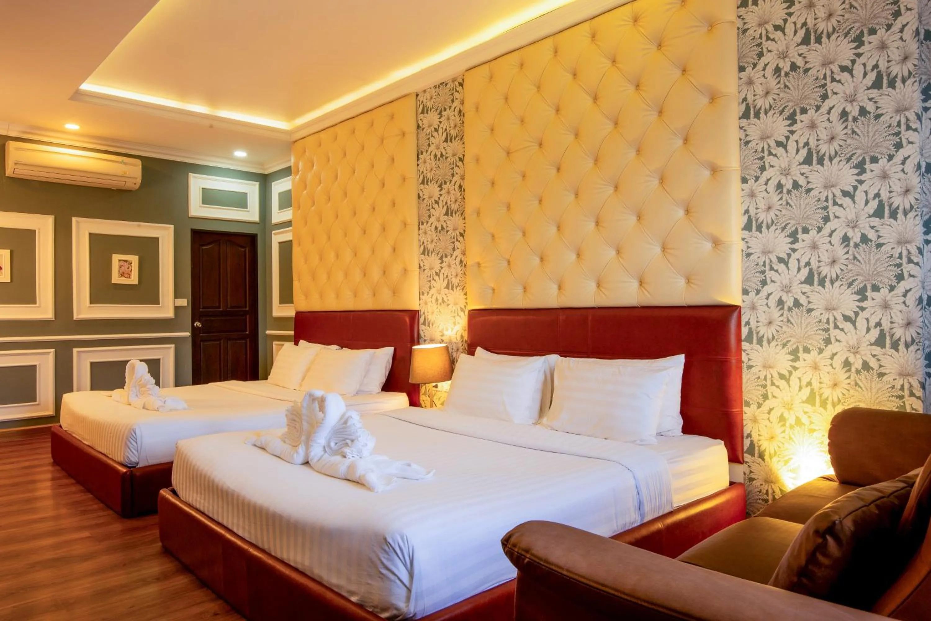 Double Room with Pool View in Samprasob Resort