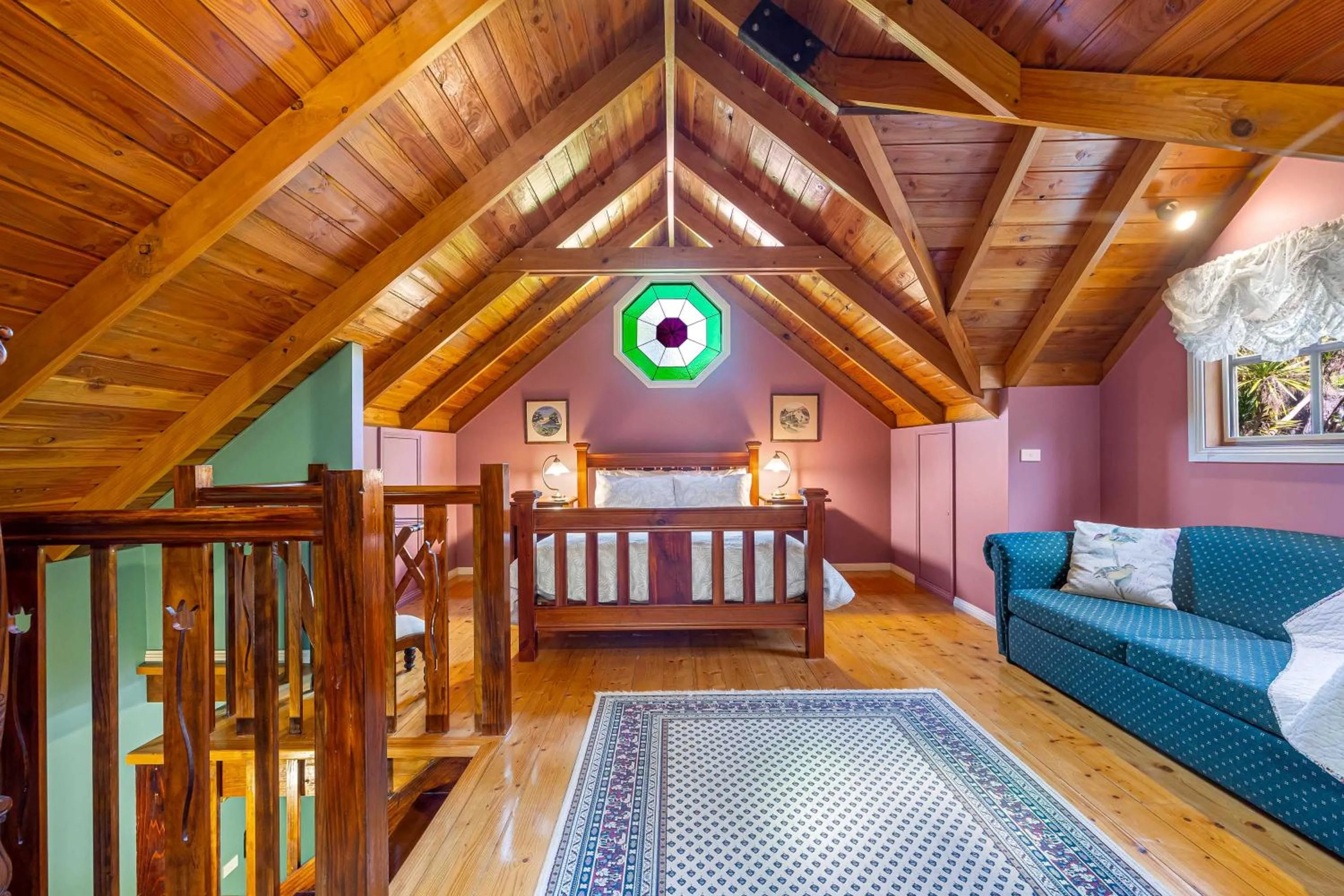 Bed in Ballarat Cottages