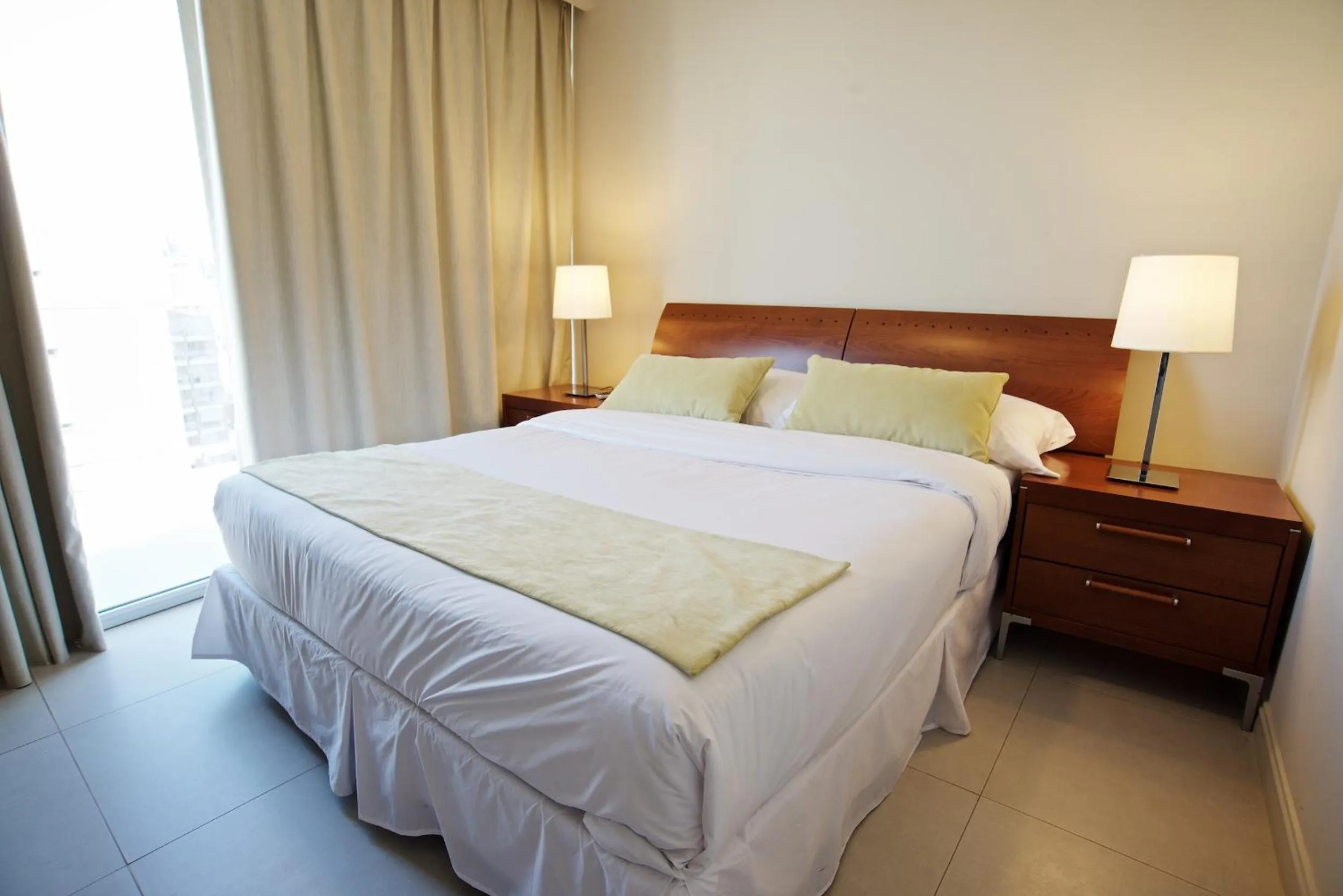 Photo of the whole room, Bed in Byblos Palermo Soho