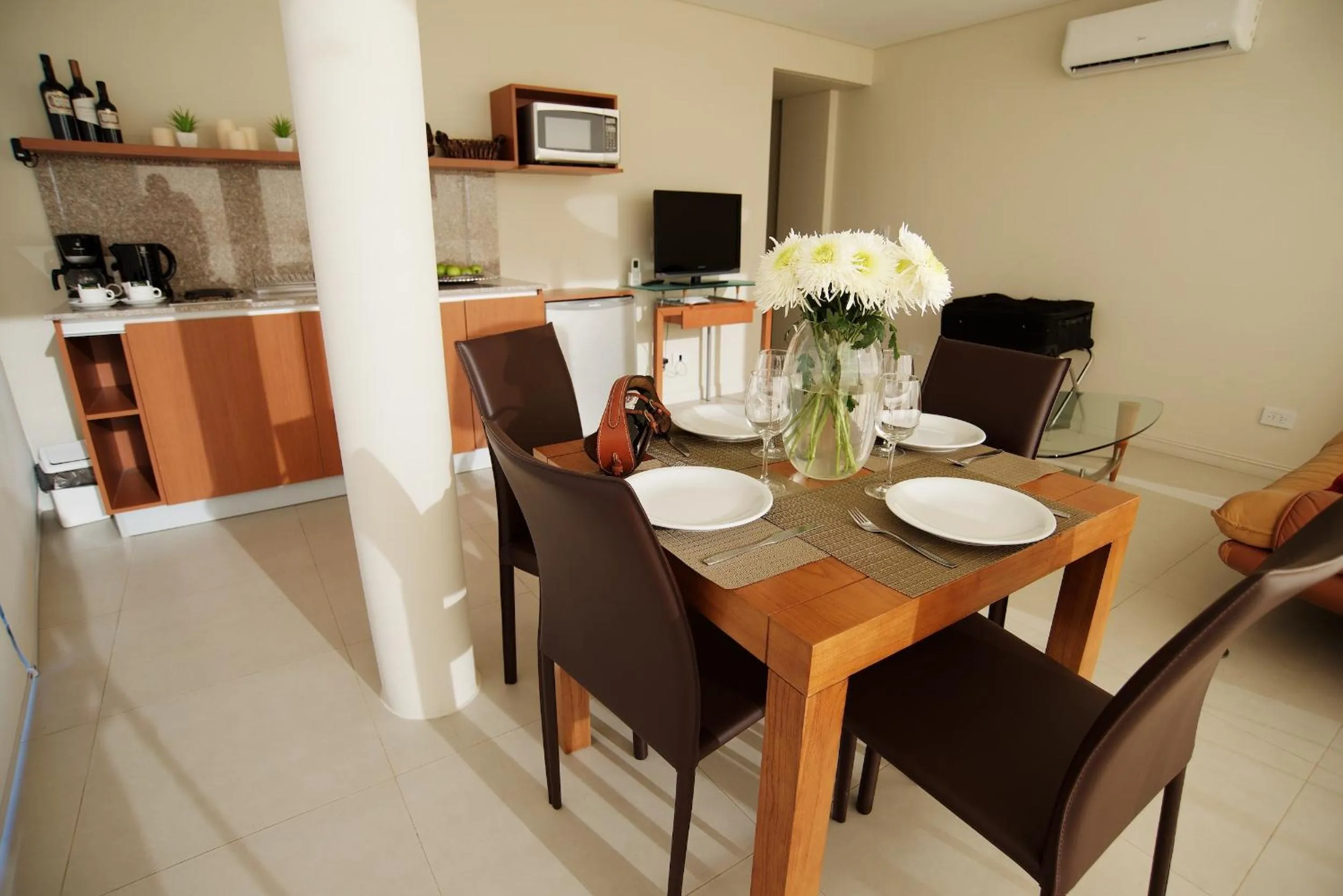 Photo of the whole room in Byblos Palermo Soho