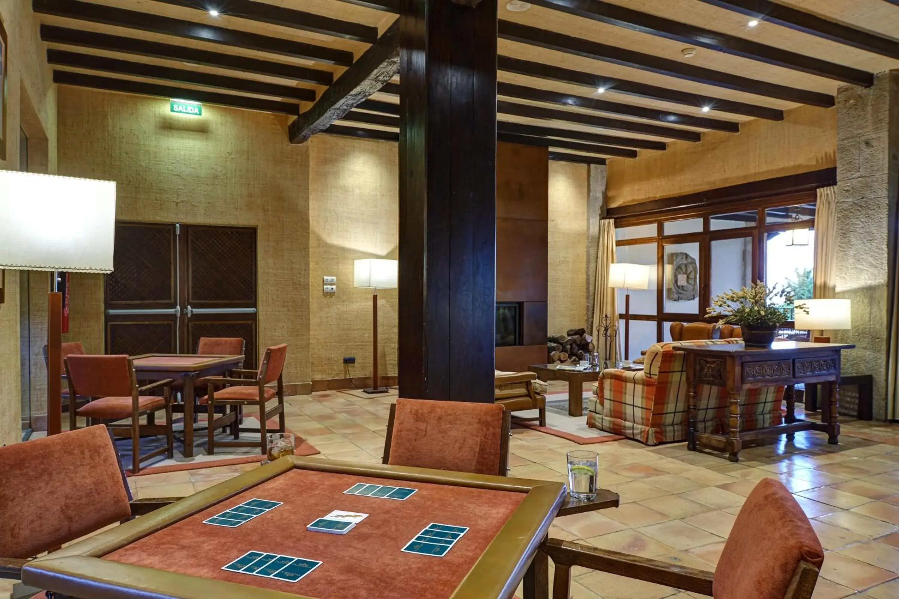 Living room in Parador de Sos del Rey Católico Living room in Parador de Sos del Rey Católico