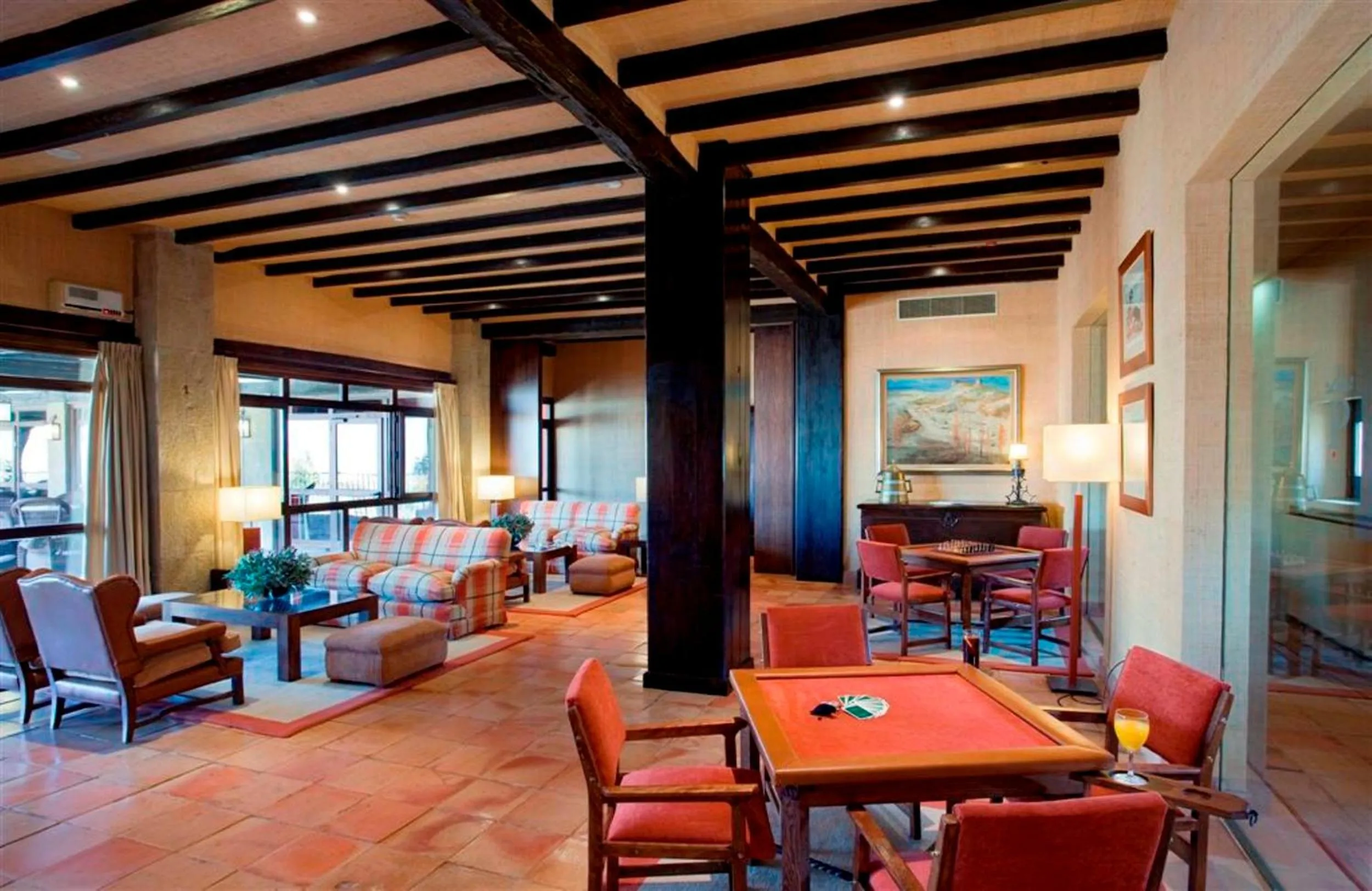 Communal lounge/ TV room in Parador de Sos del Rey Católico