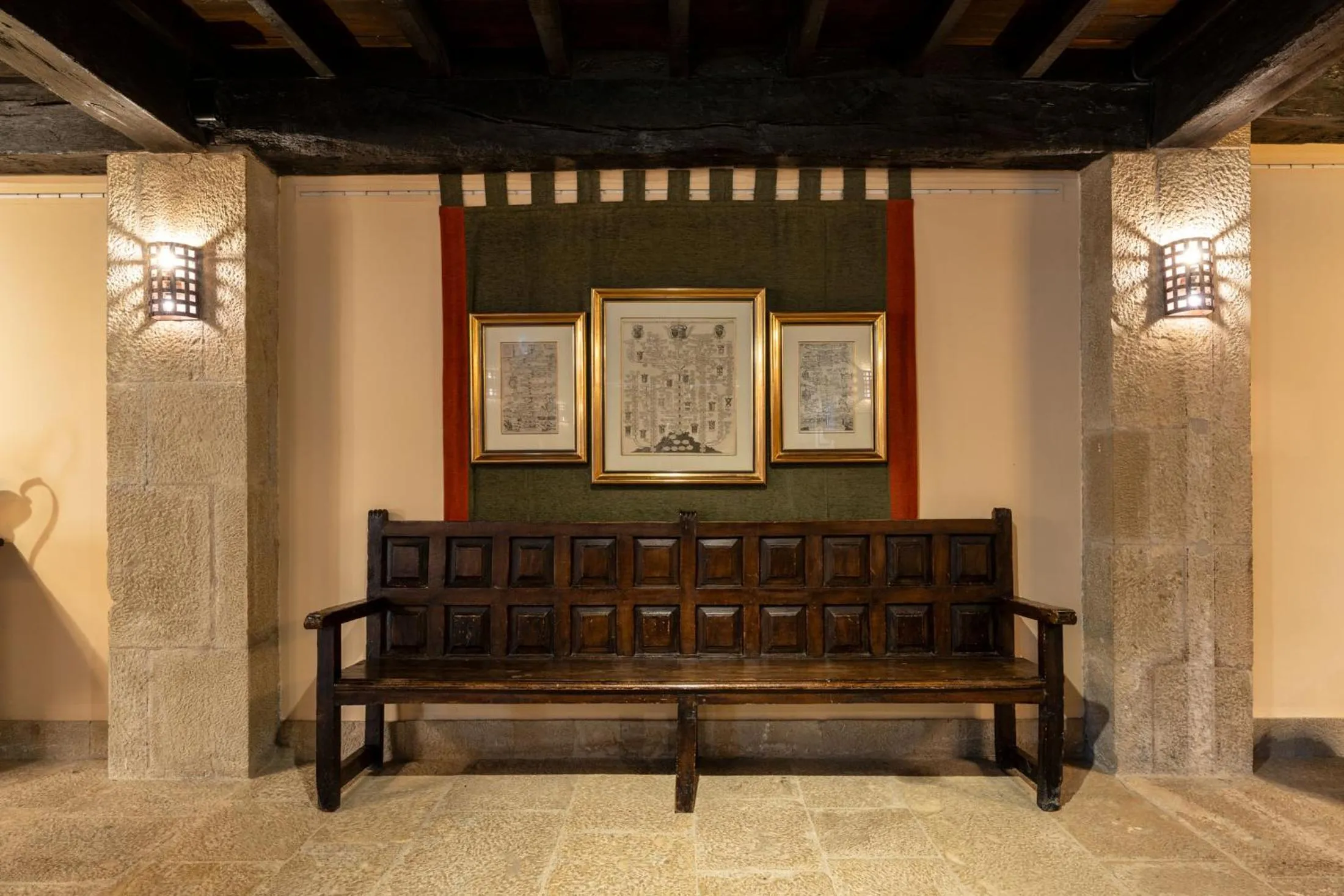 Lobby or reception in Parador de Sos del Rey Católico