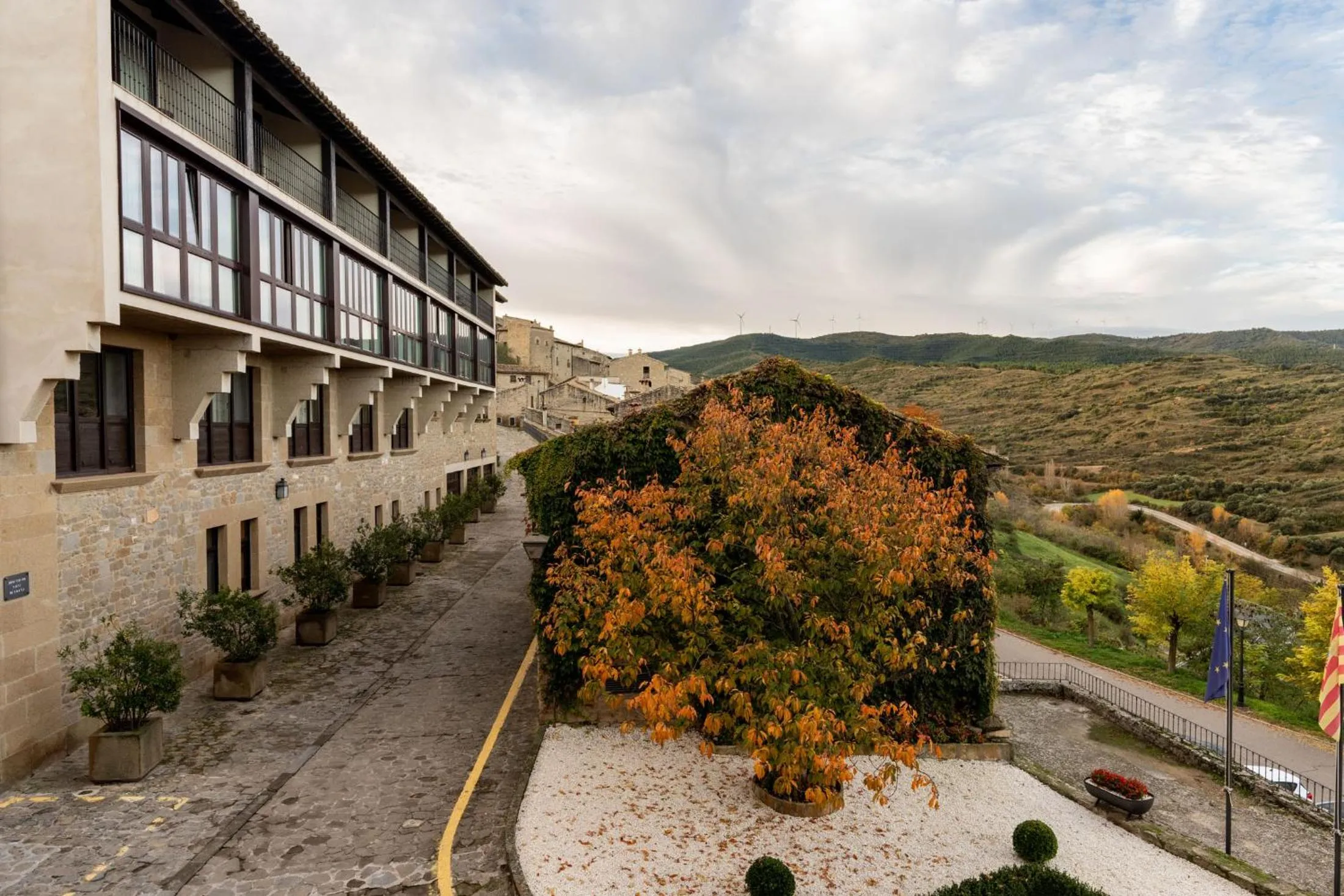 Property building in Parador de Sos del Rey Católico