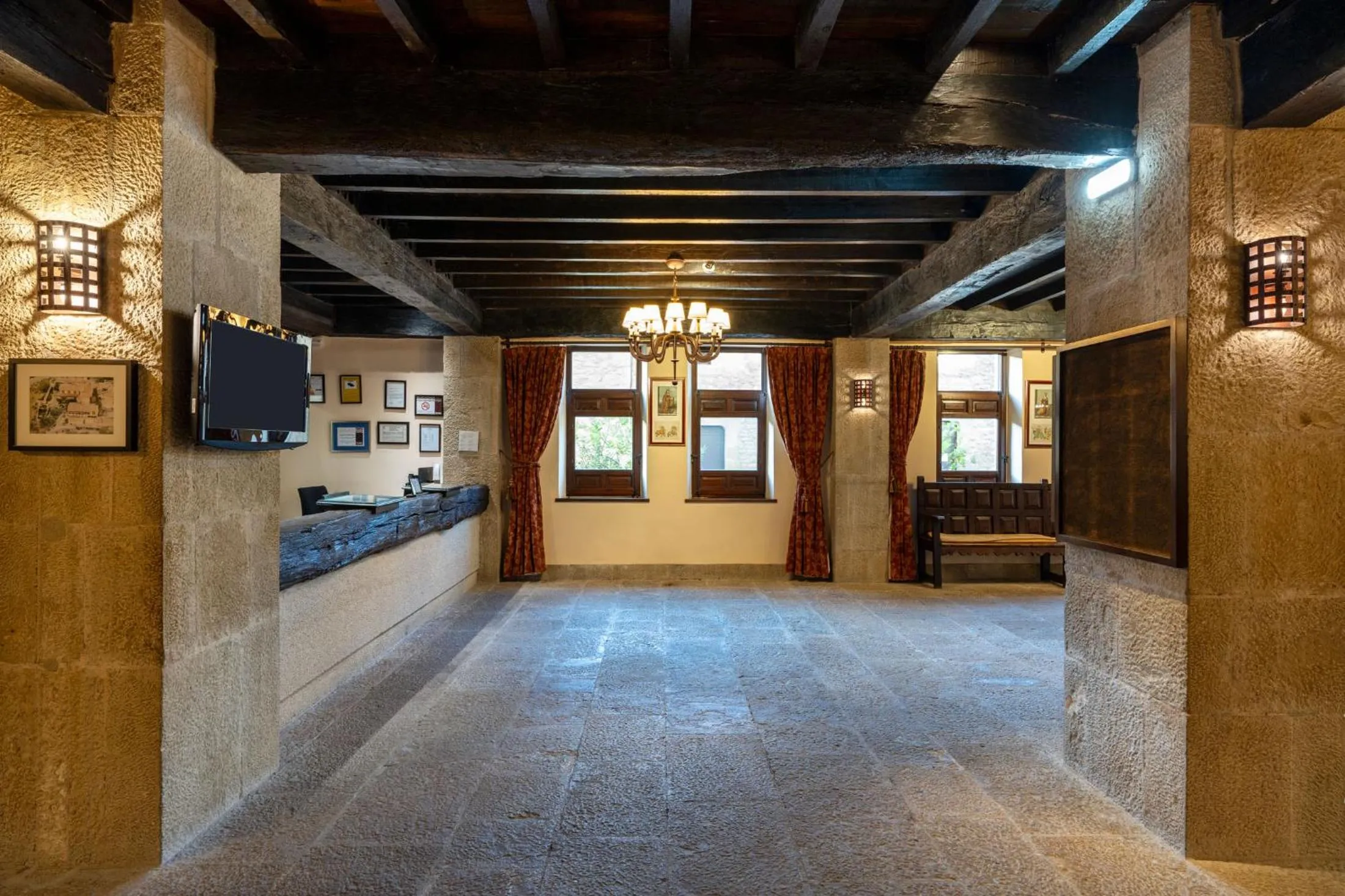 Lobby or reception in Parador de Sos del Rey Católico