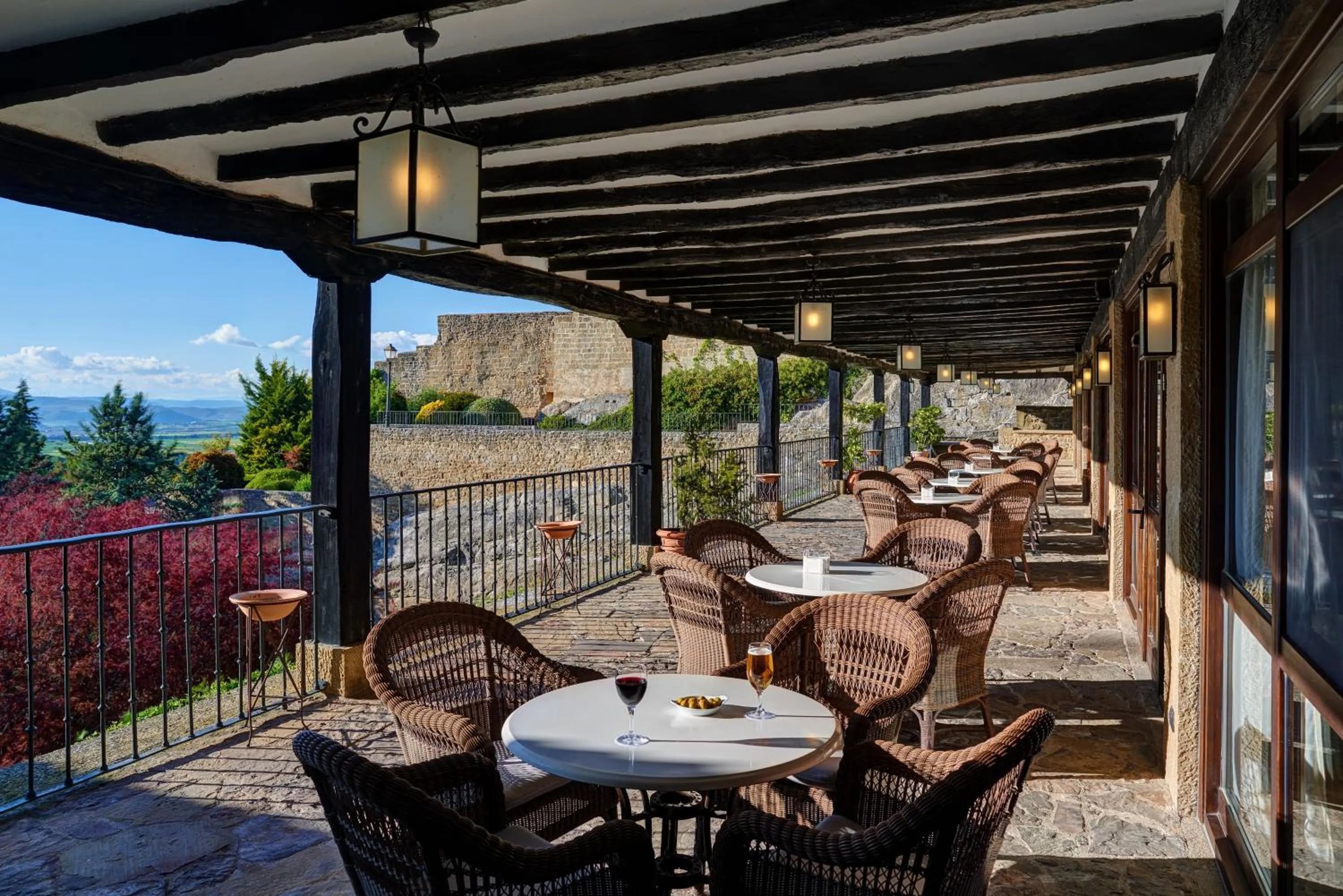 Lounge or bar in Parador de Sos del Rey Católico