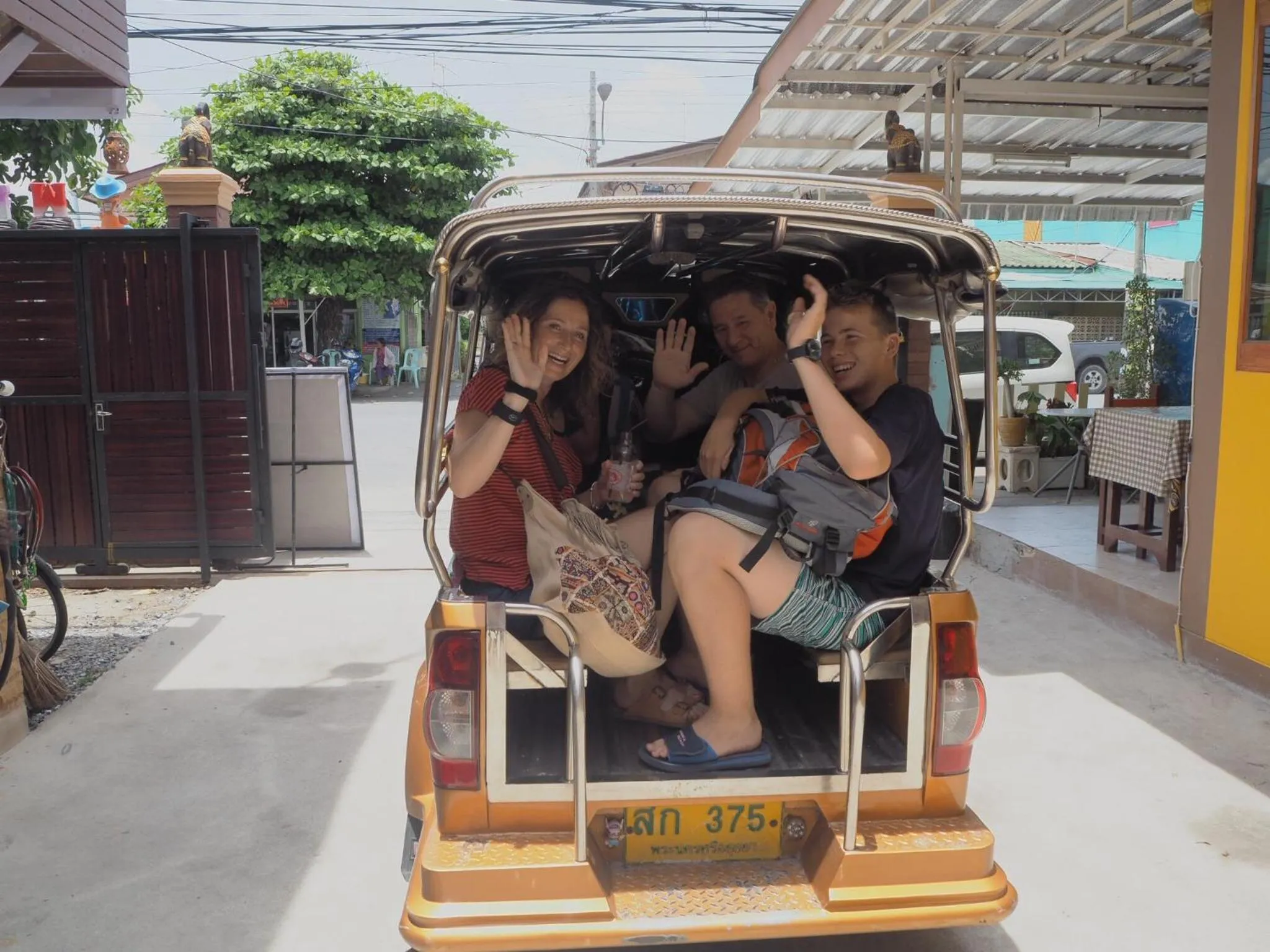 group of guests in Baan Bussara