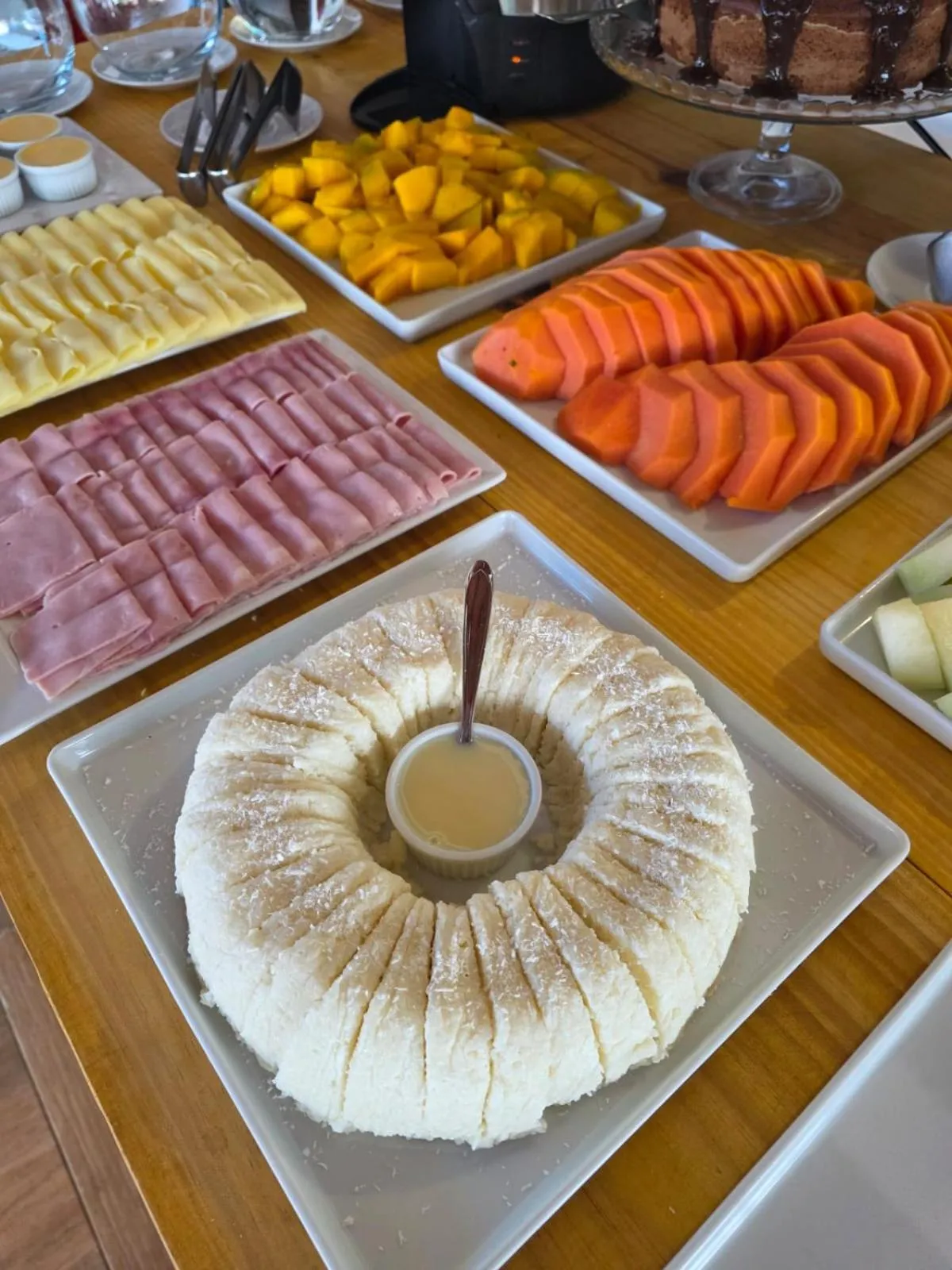 Buffet breakfast in Pousada Camburi