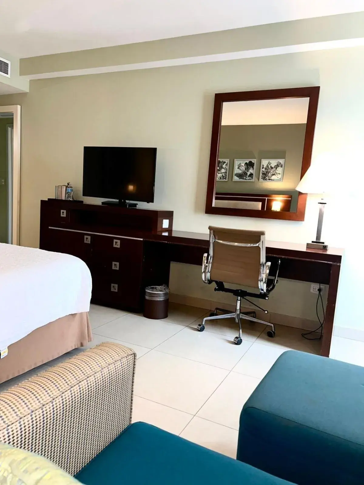 Property building, Bed in Hampton Inn by Hilton Villahermosa Property building, Bed in Hampton Inn by Hilton Villahermosa