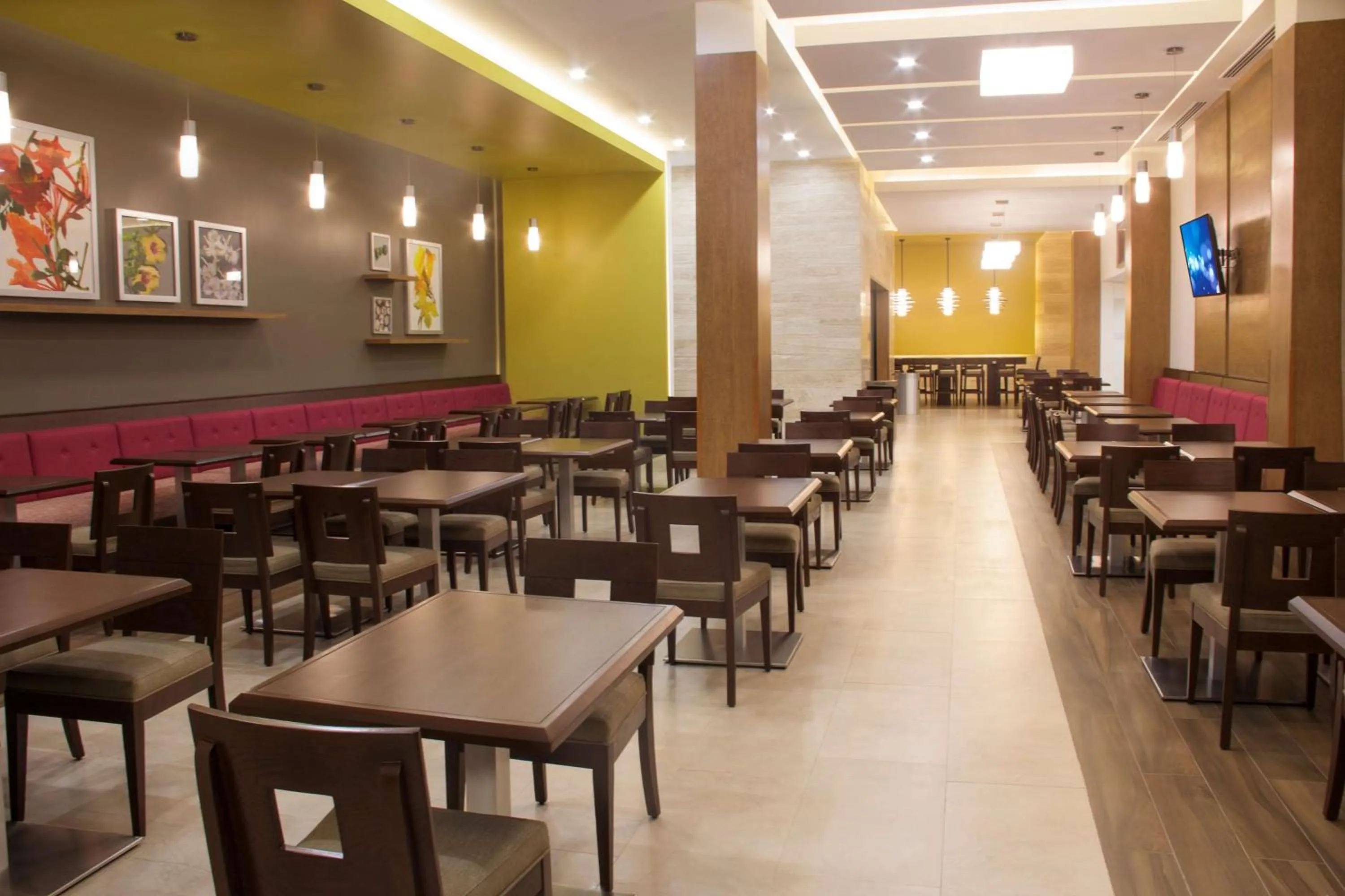 Restaurant/places to eat in Hampton Inn by Hilton Villahermosa