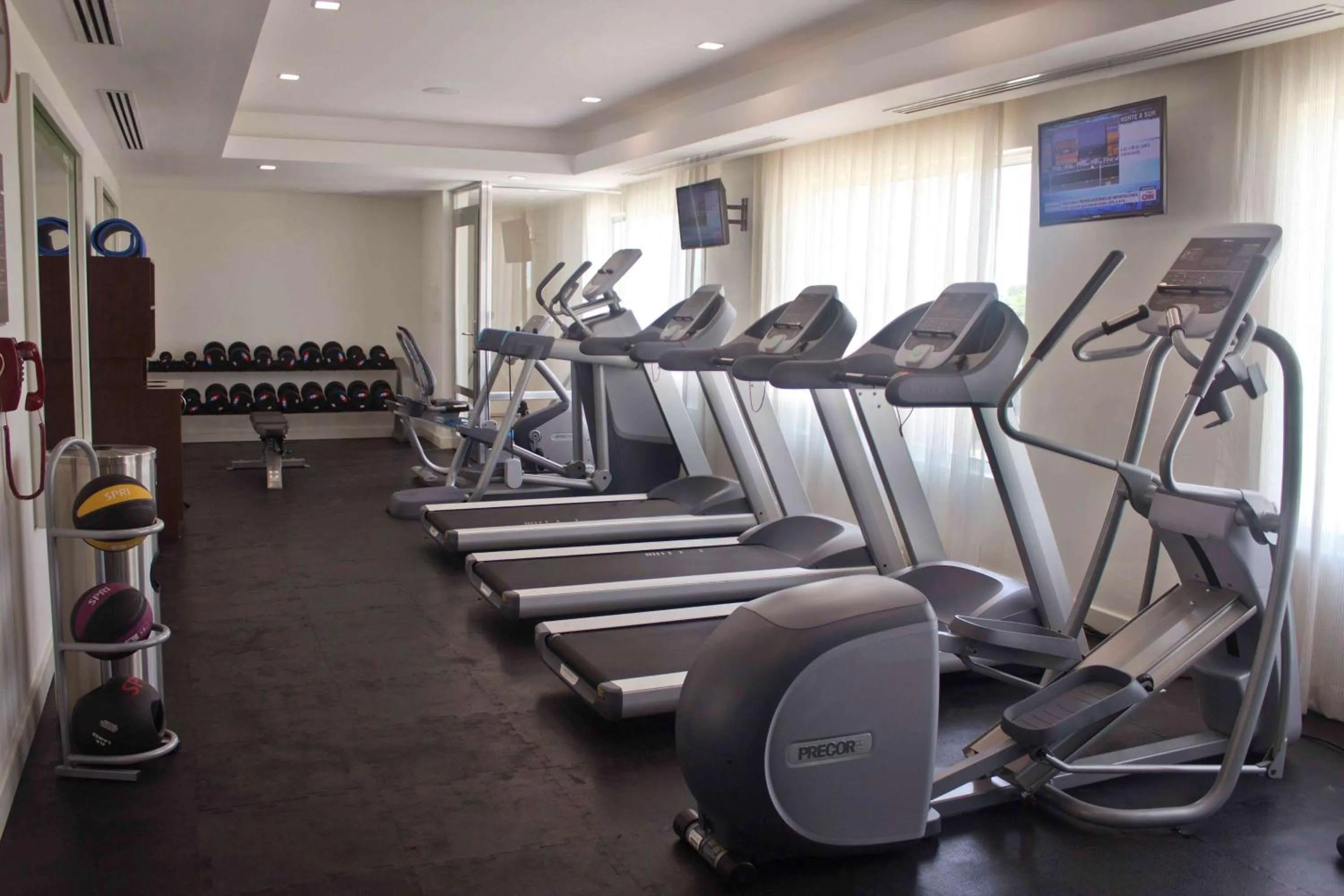 Fitness centre/facilities in Hampton Inn by Hilton Villahermosa